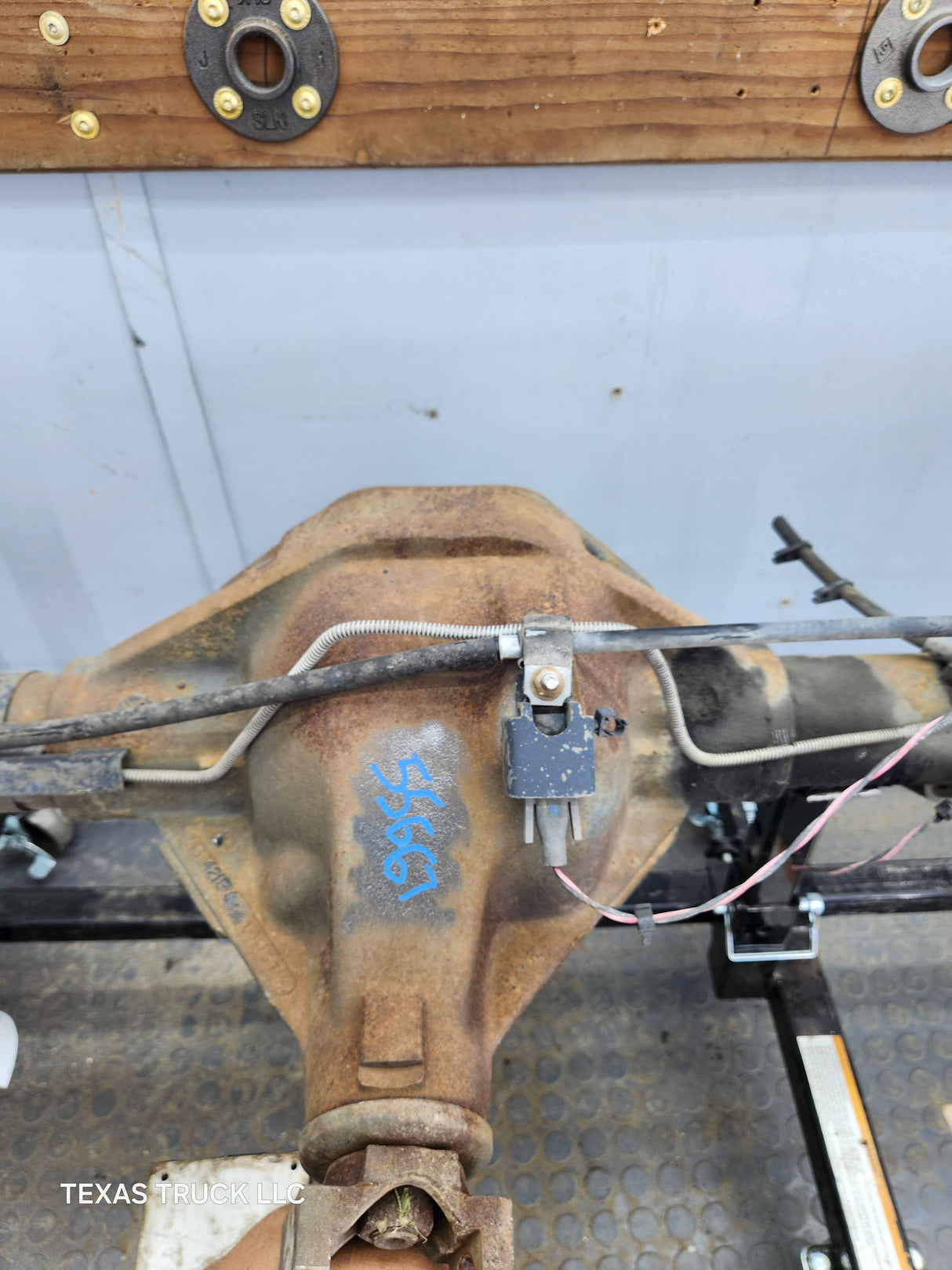 1994-1999 2nd Gen Dodge Ram 1500 3.55 Rear Axle 9.25 120k Miles