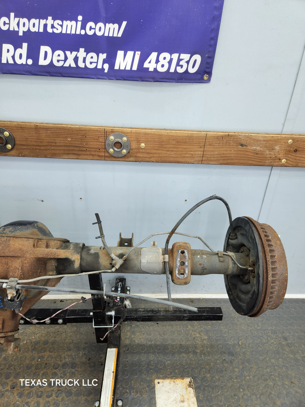 1994-1999 2nd Gen Dodge Ram 1500 3.55 Rear Axle 9.25 120k Miles