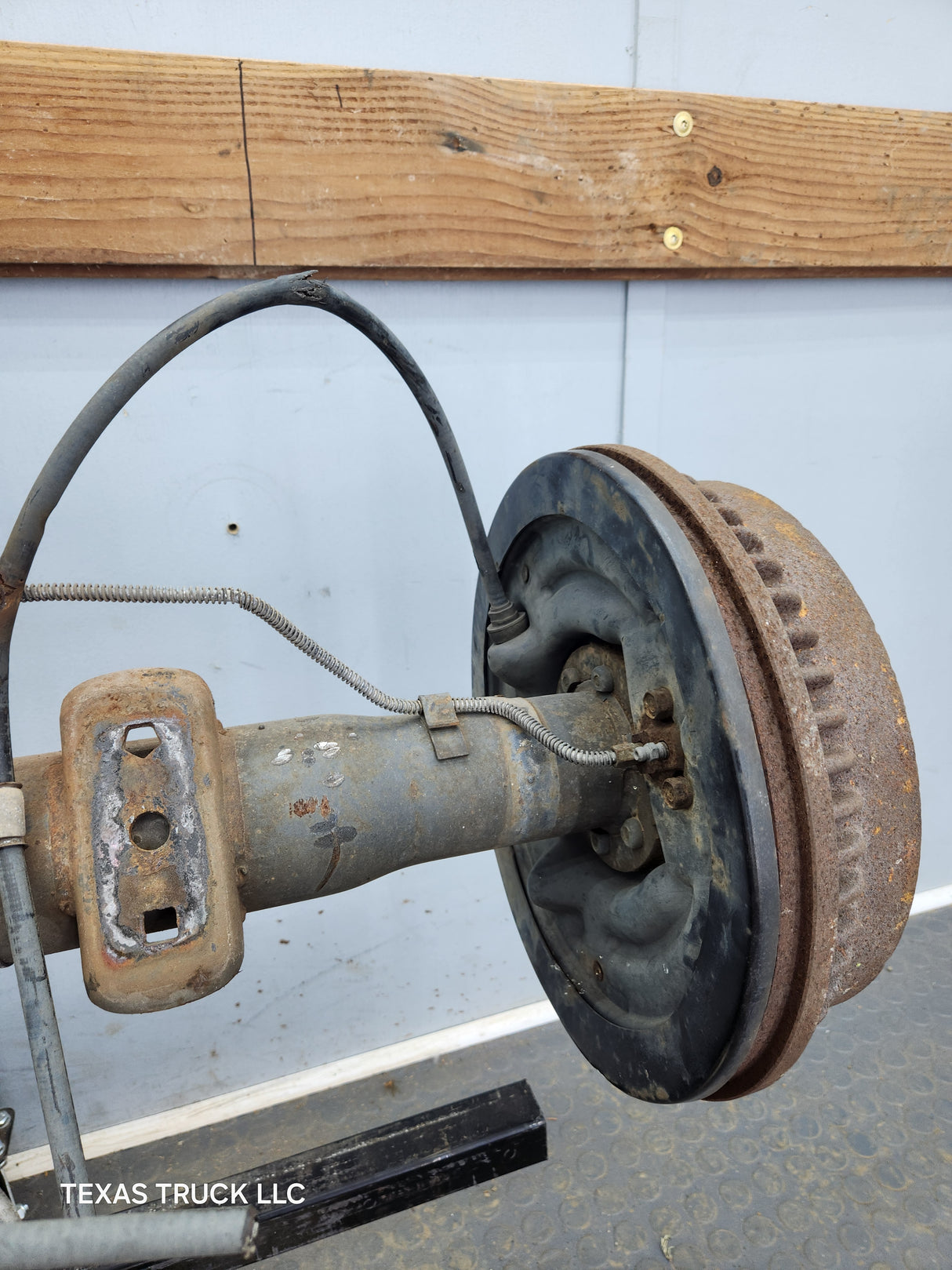 1994-1999 2nd Gen Dodge Ram 1500 3.55 Rear Axle 9.25 120k Miles