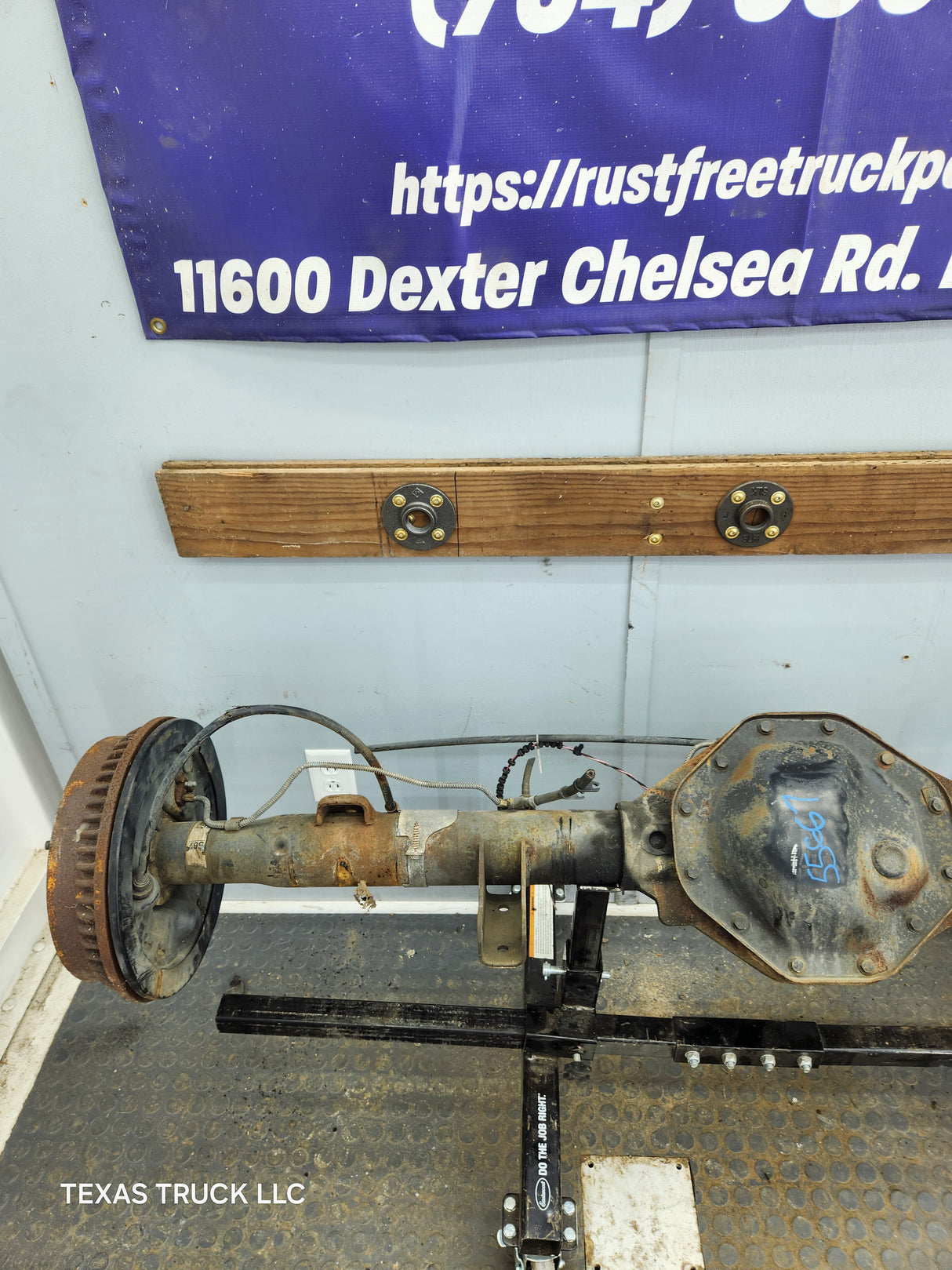1994-1999 2nd Gen Dodge Ram 1500 3.55 Rear Axle 9.25 120k Miles