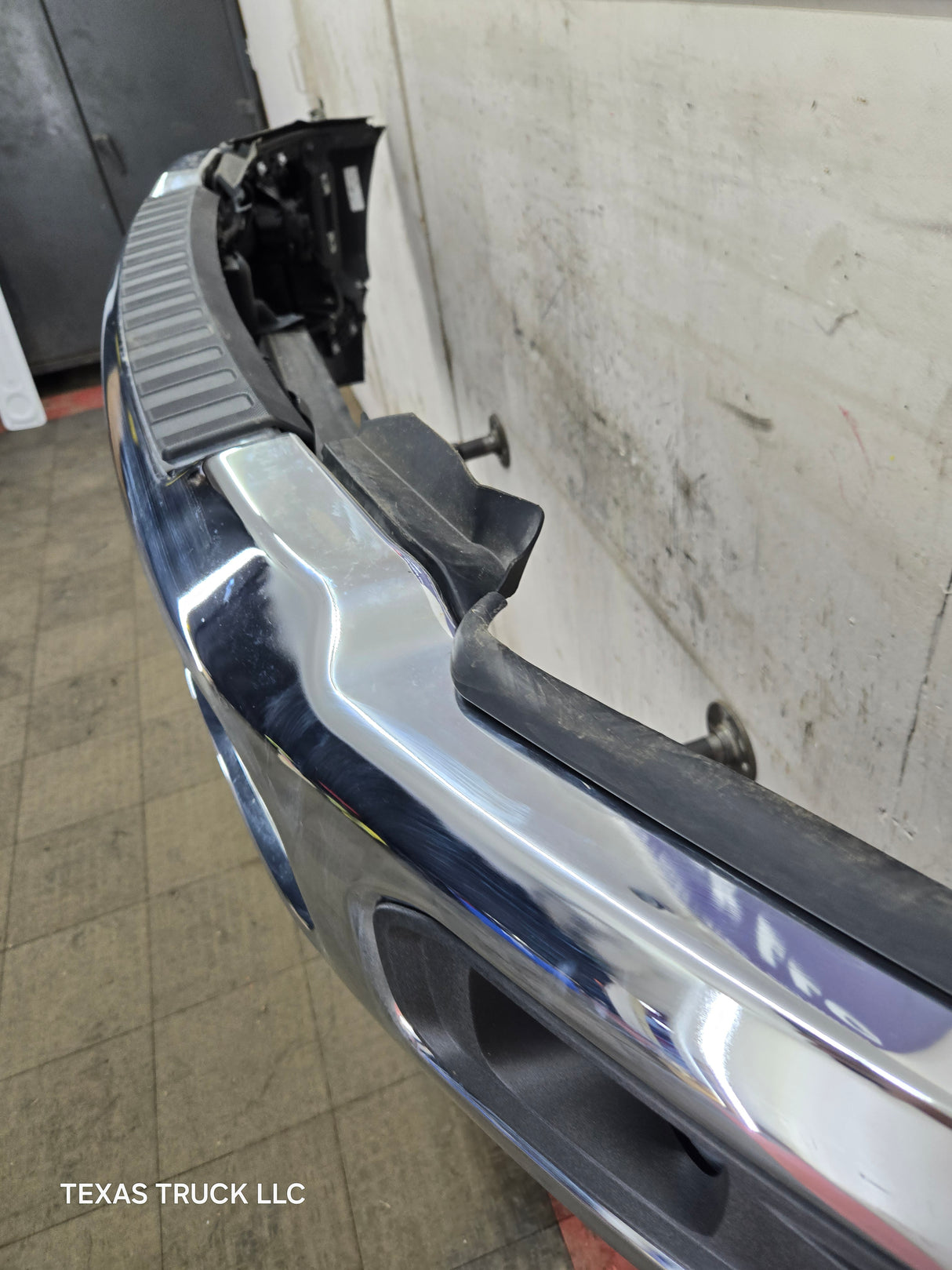 2023-2025 Ford Super Duty F250 F350 Front Bumper - Chrome