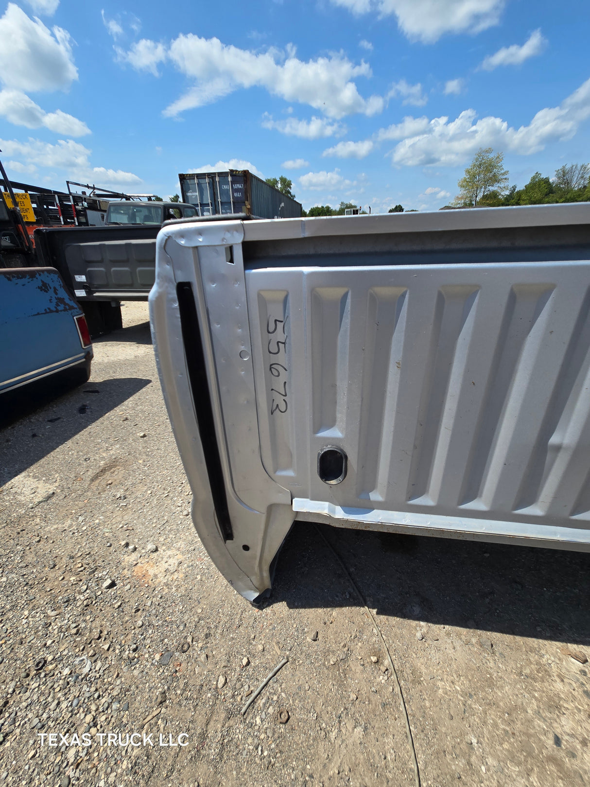 2011-2016 Ford F250 F350 Super Duty 6' 9" Short Truck Bed - Silver