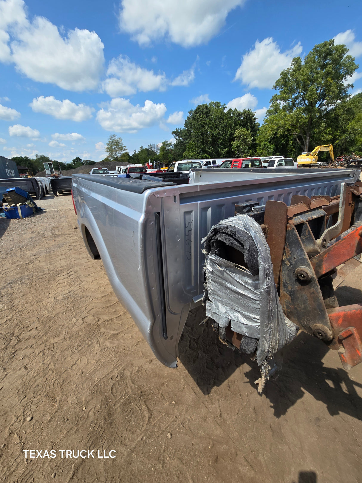 2011-2016 Ford F250 F350 Super Duty 6' 9" Short Truck Bed - Silver