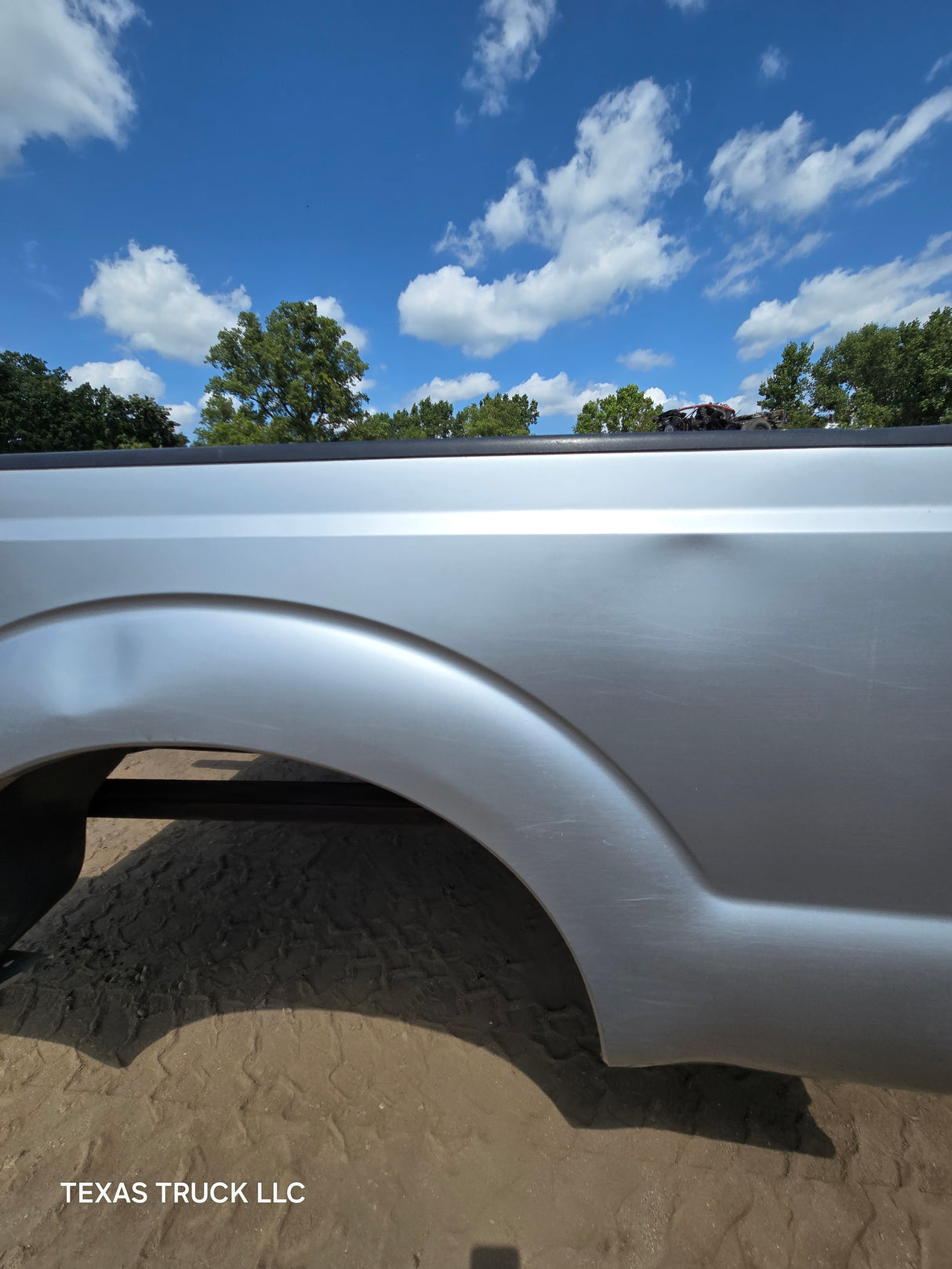 2011-2016 Ford F250 F350 Super Duty 6' 9" Short Truck Bed - Silver
