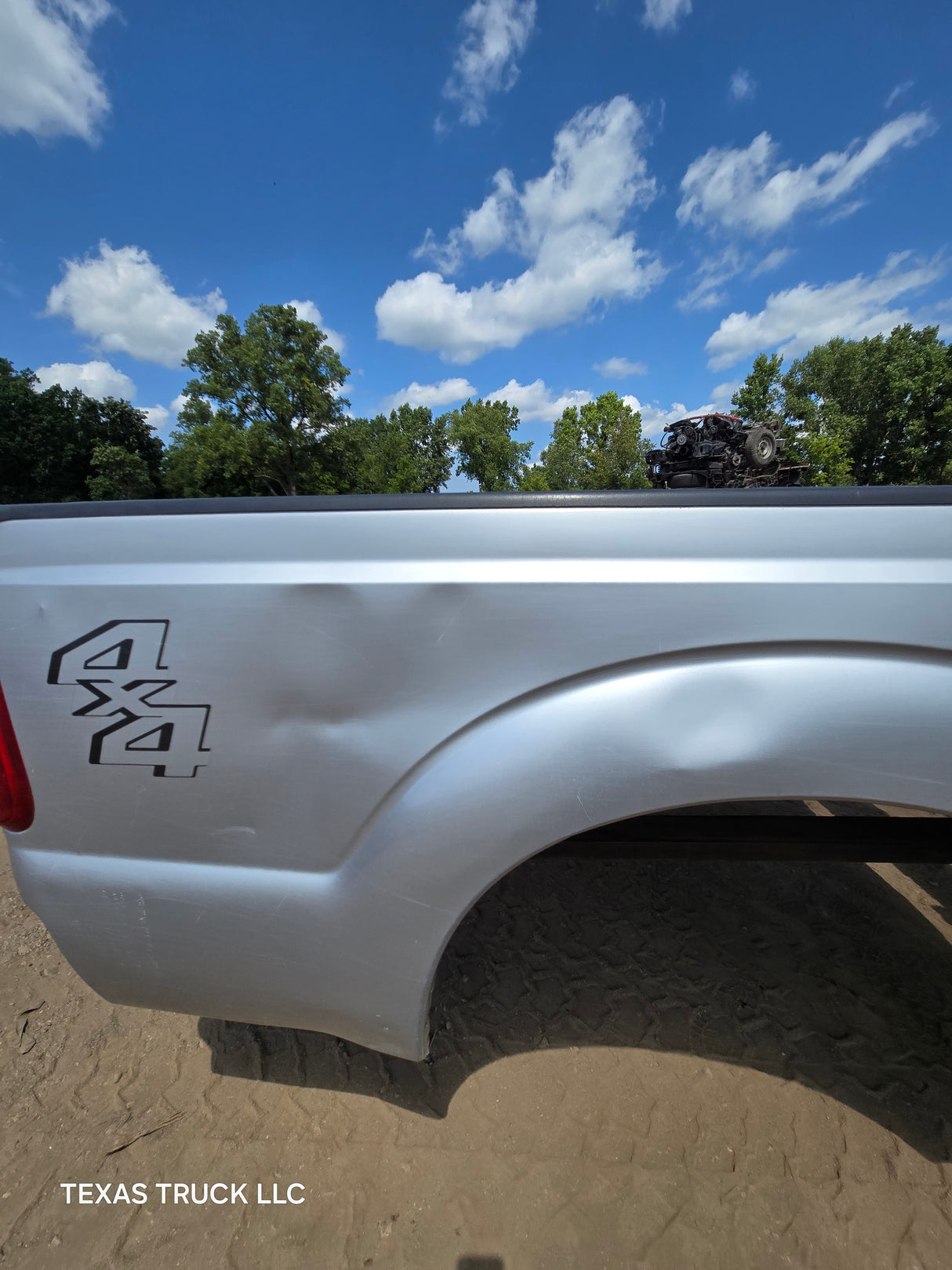 2011-2016 Ford F250 F350 Super Duty 6' 9" Short Truck Bed - Silver