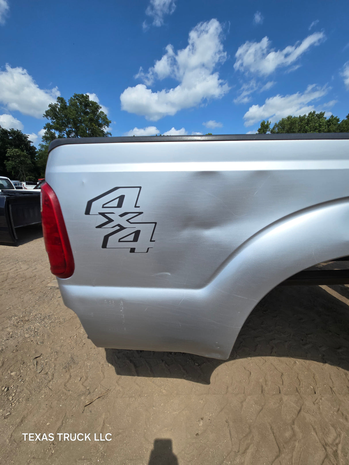 2011-2016 Ford F250 F350 Super Duty 6' 9" Short Truck Bed - Silver