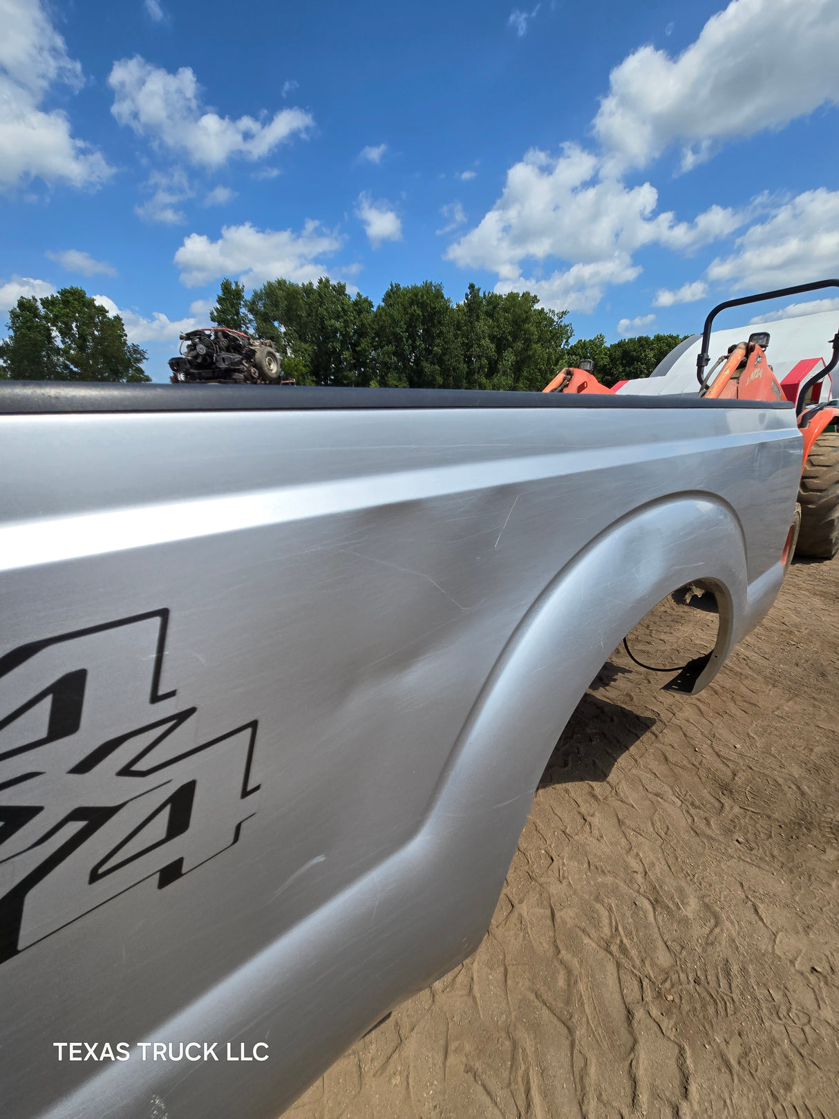 2011-2016 Ford F250 F350 Super Duty 6' 9" Short Truck Bed - Silver