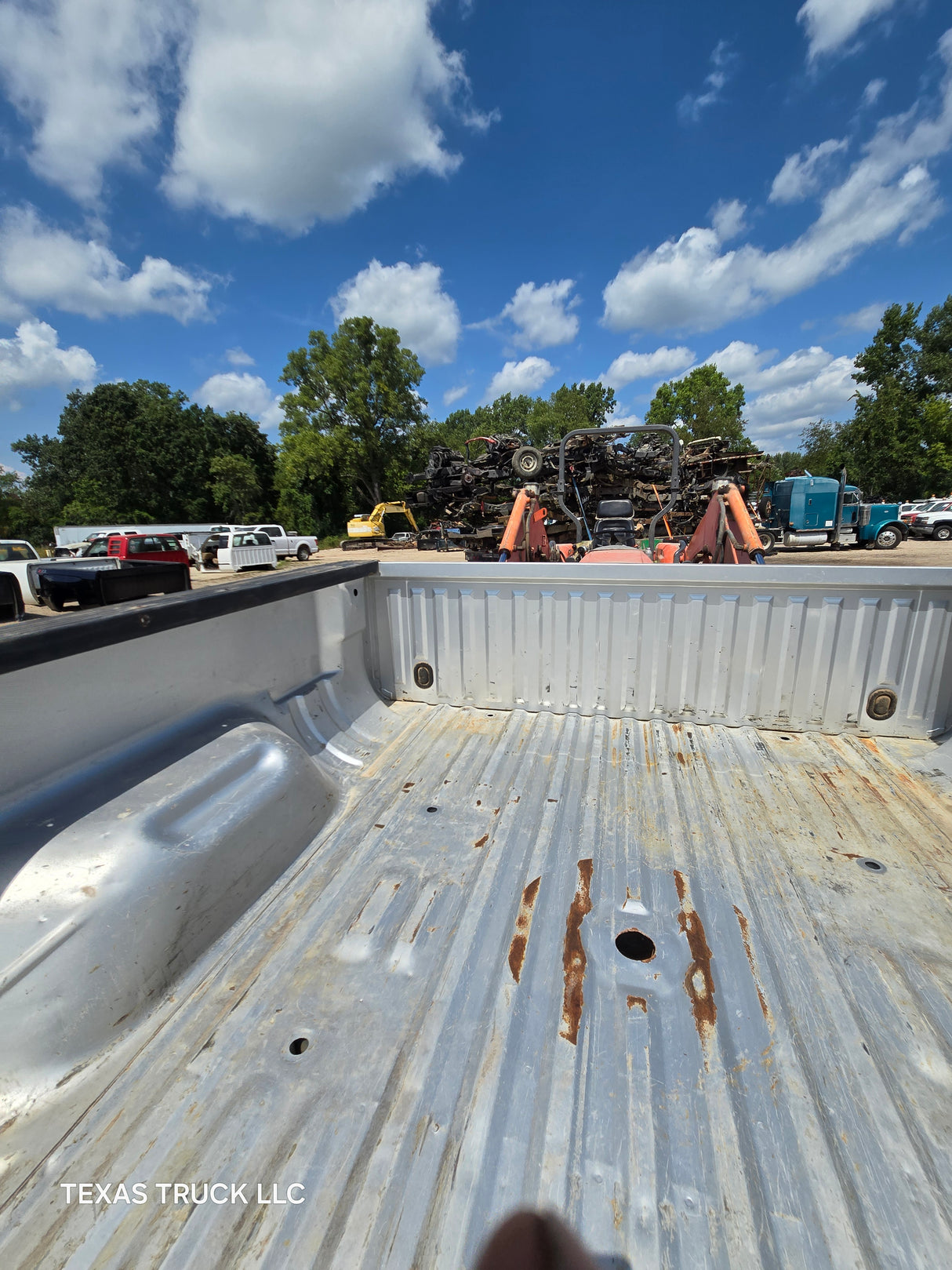 2011-2016 Ford F250 F350 Super Duty 6' 9" Short Truck Bed - Silver