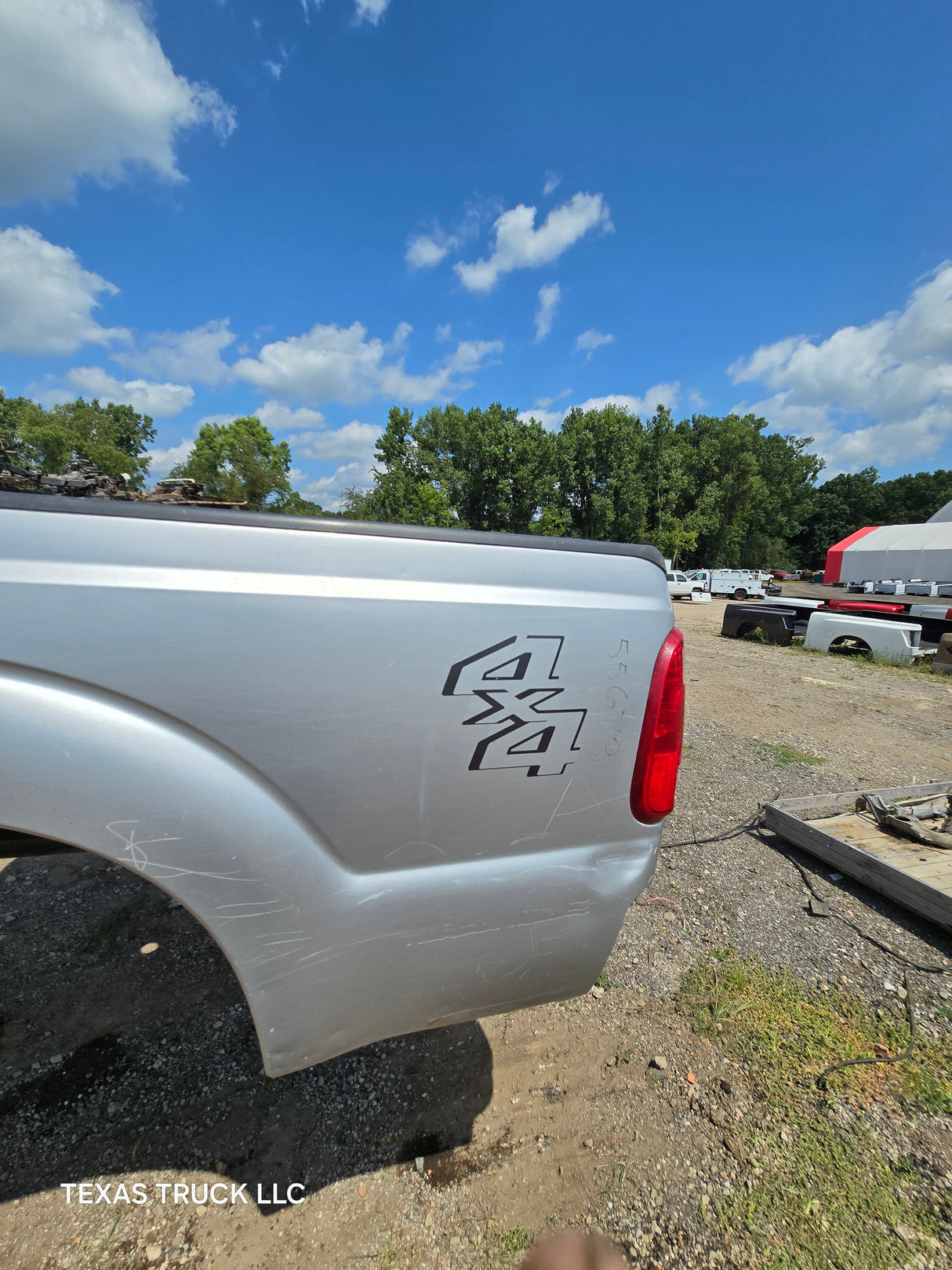 2011-2016 Ford F250 F350 Super Duty 6' 9" Short Truck Bed - Silver