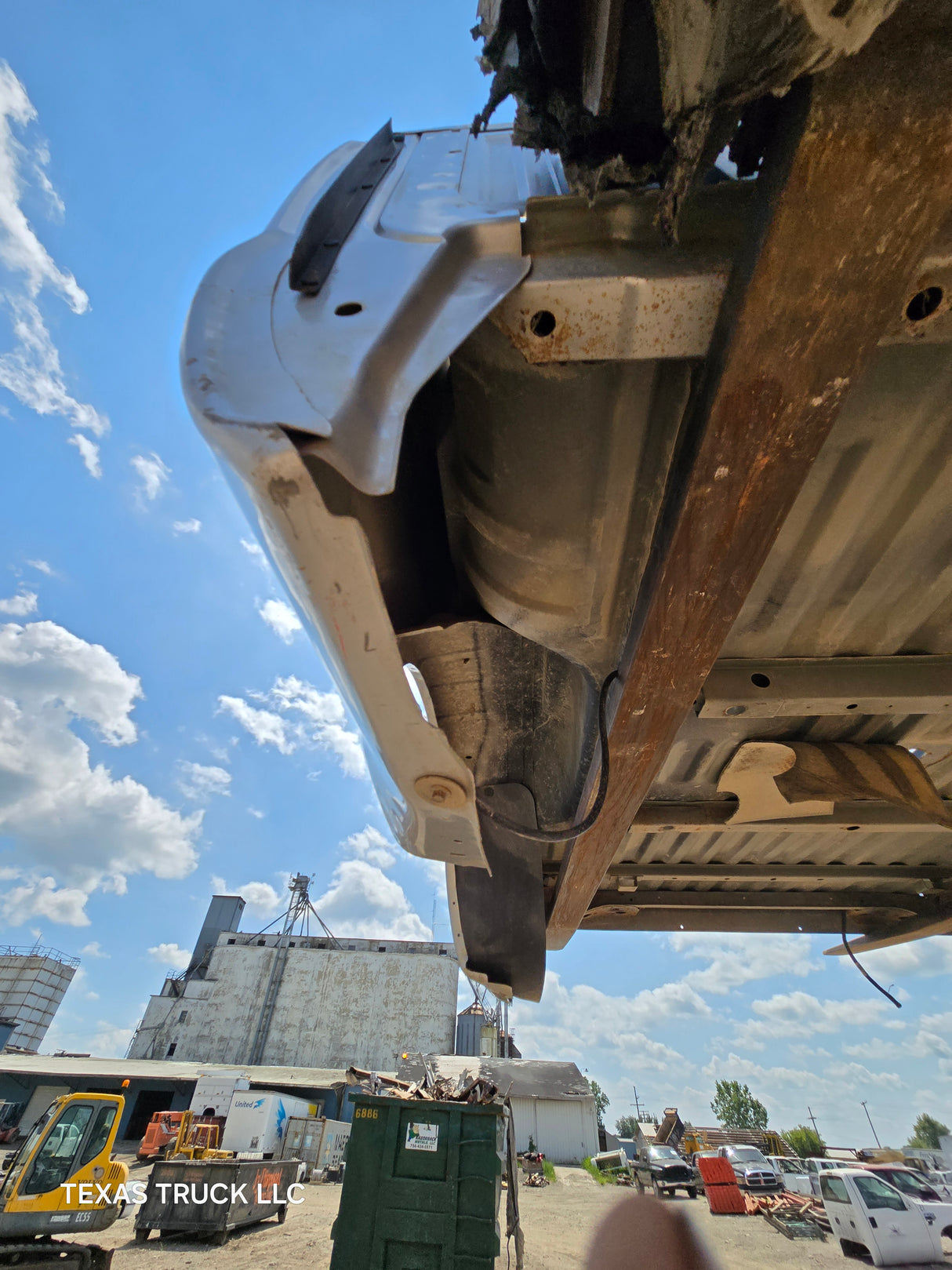 2011-2016 Ford F250 F350 Super Duty 6' 9" Short Truck Bed - Silver
