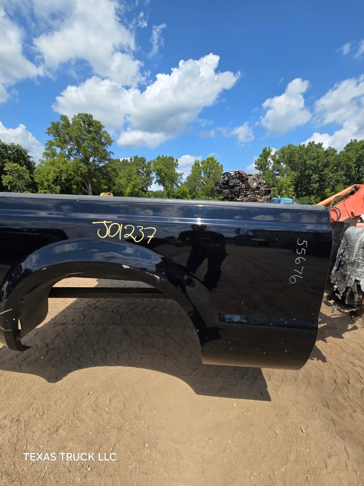 1999-2010 Ford Super Duty F250 F350 6' 9" Short Truck Bed - Black