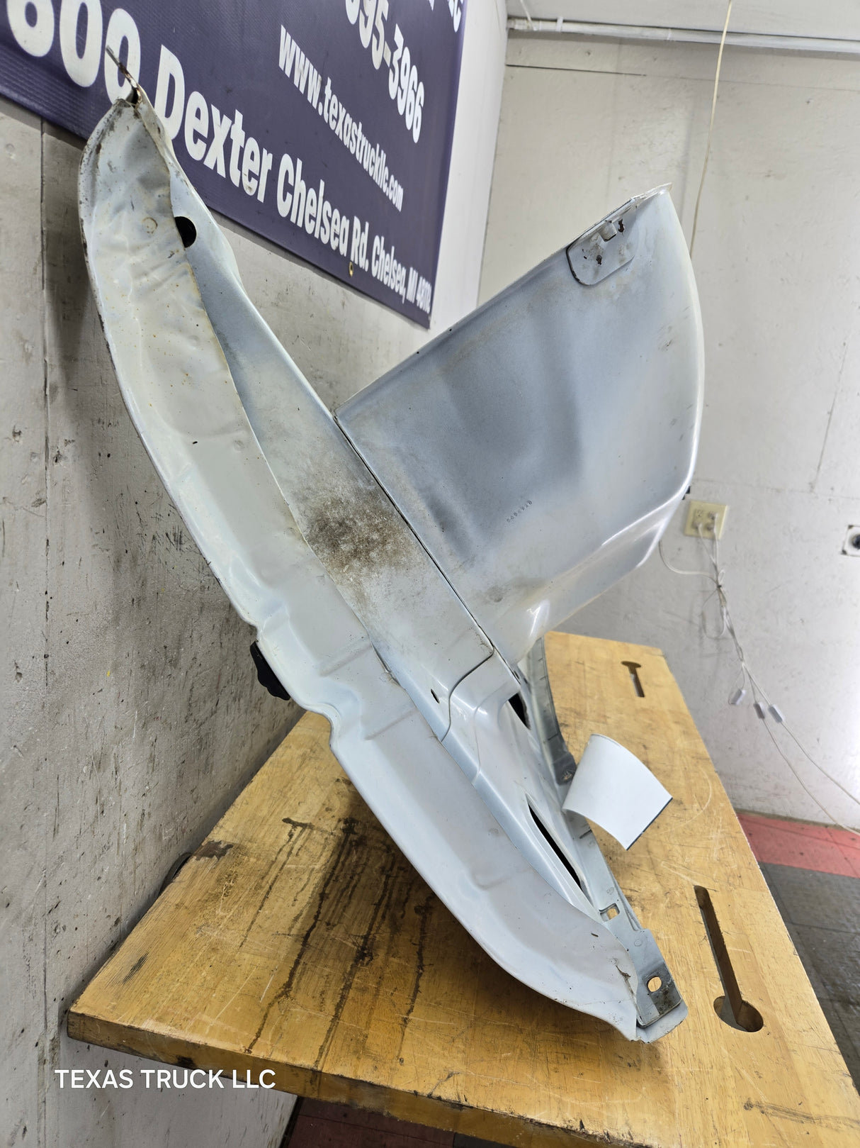 1994-2002 Dodge Ram 2nd Gen 1500 2500 3500 RH Passenger Side Fender - White