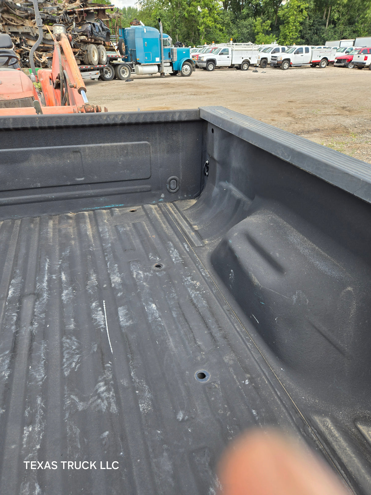 1999-2010 Ford Super Duty F250 F350 6' 9" Short Truck Bed - Black