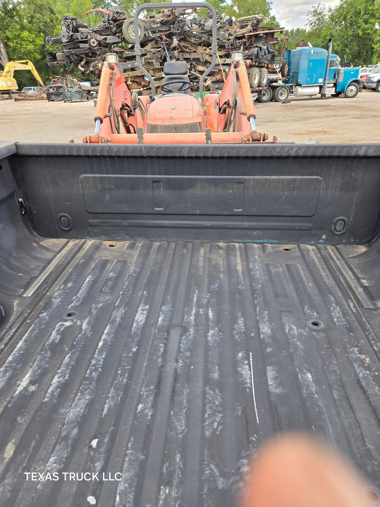 1999-2010 Ford Super Duty F250 F350 6' 9" Short Truck Bed - Black