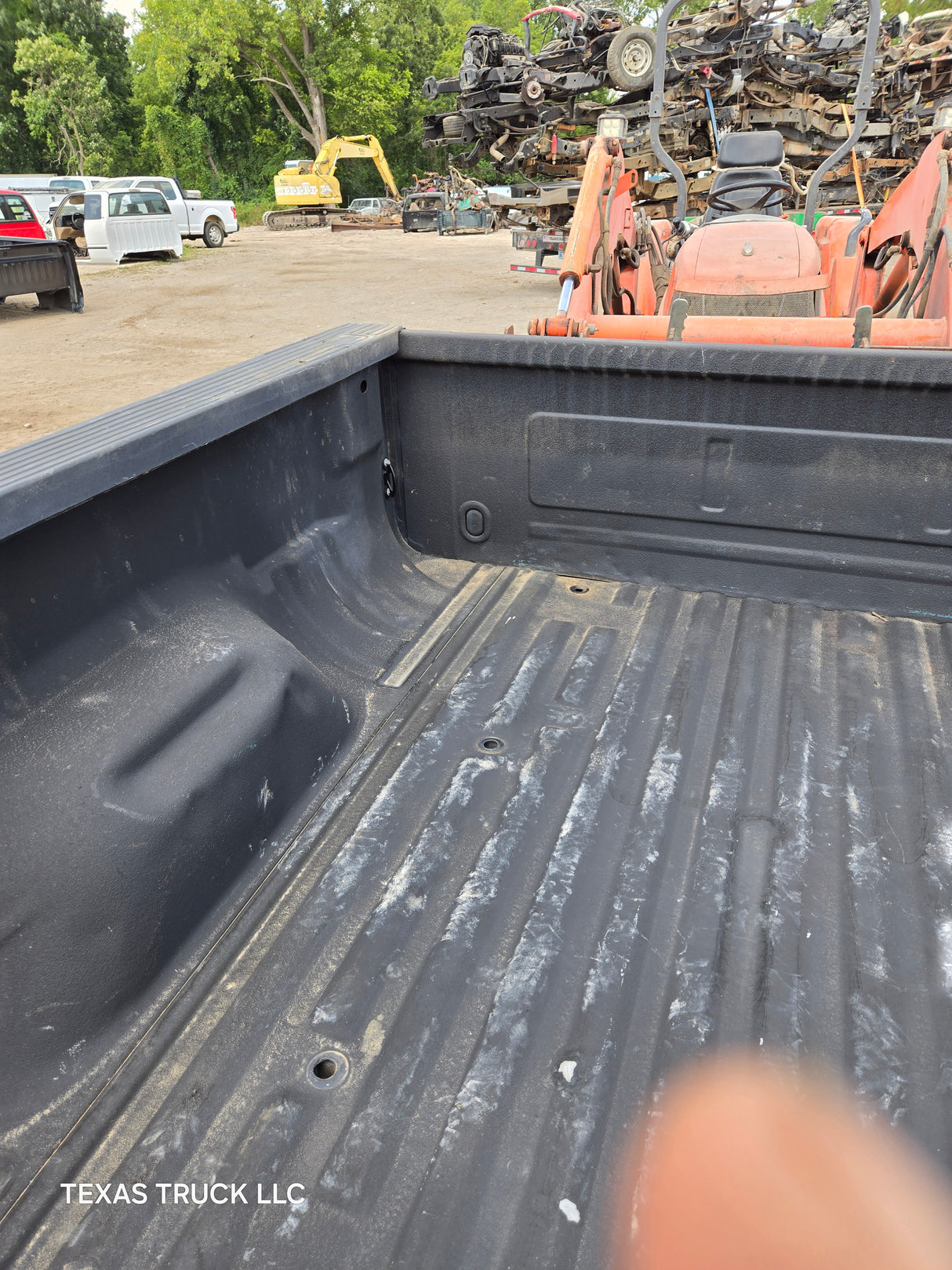 1999-2010 Ford Super Duty F250 F350 6' 9" Short Truck Bed - Black