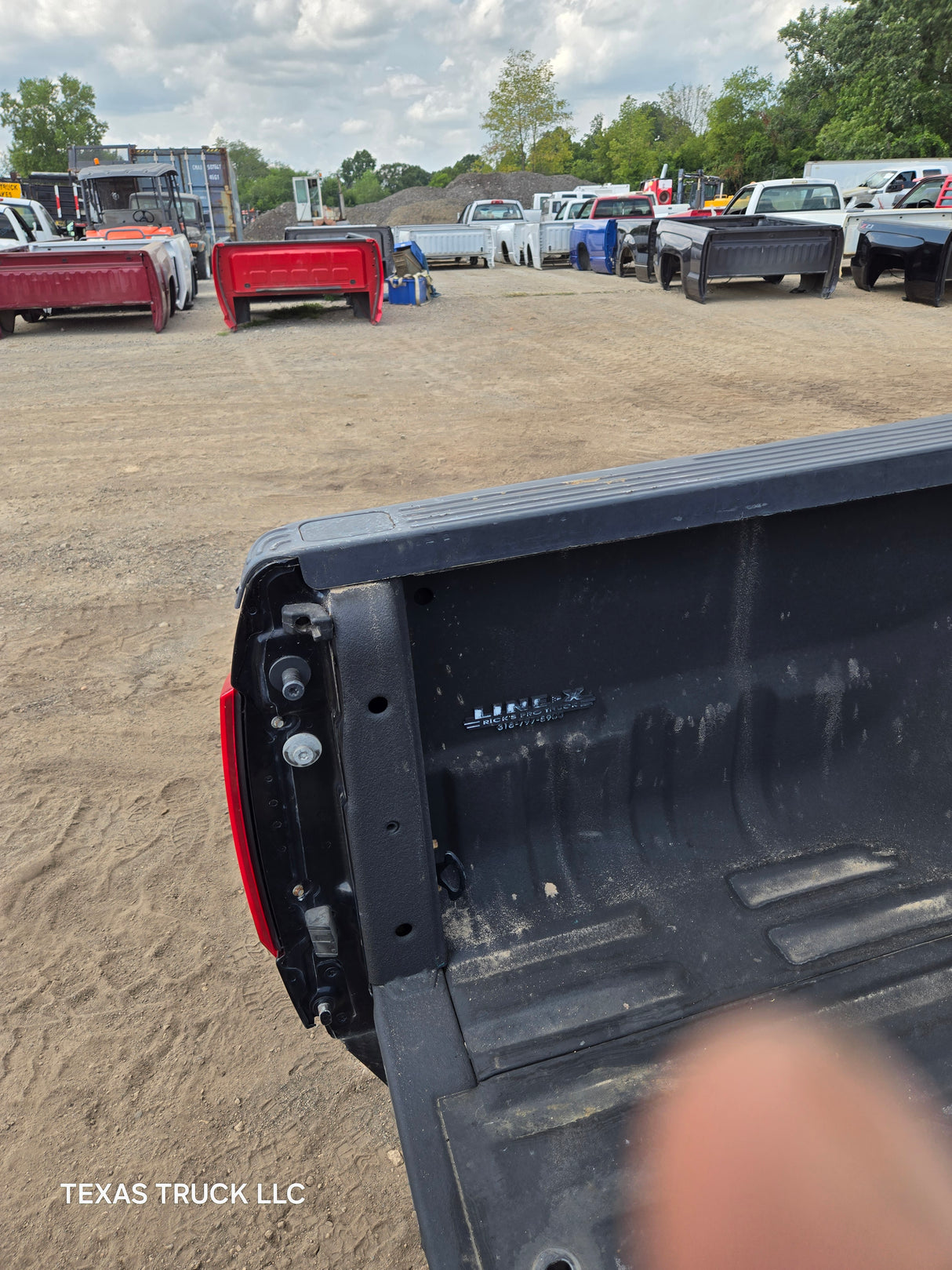 1999-2010 Ford Super Duty F250 F350 6' 9" Short Truck Bed - Black