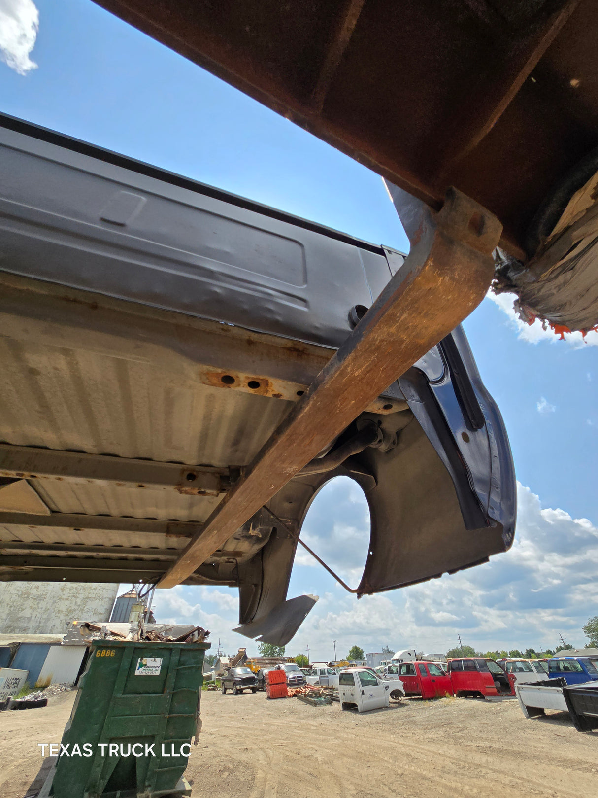 1999-2010 Ford Super Duty F250 F350 6' 9" Short Truck Bed - Black