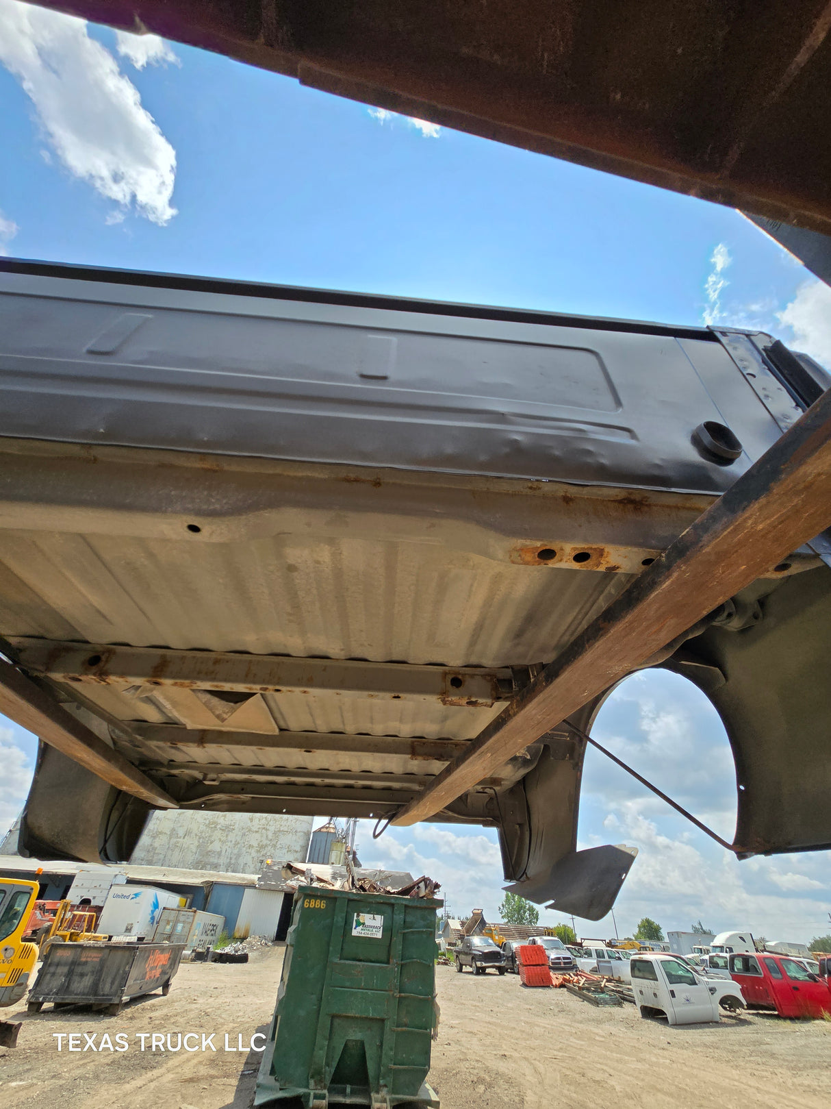 1999-2010 Ford Super Duty F250 F350 6' 9" Short Truck Bed - Black