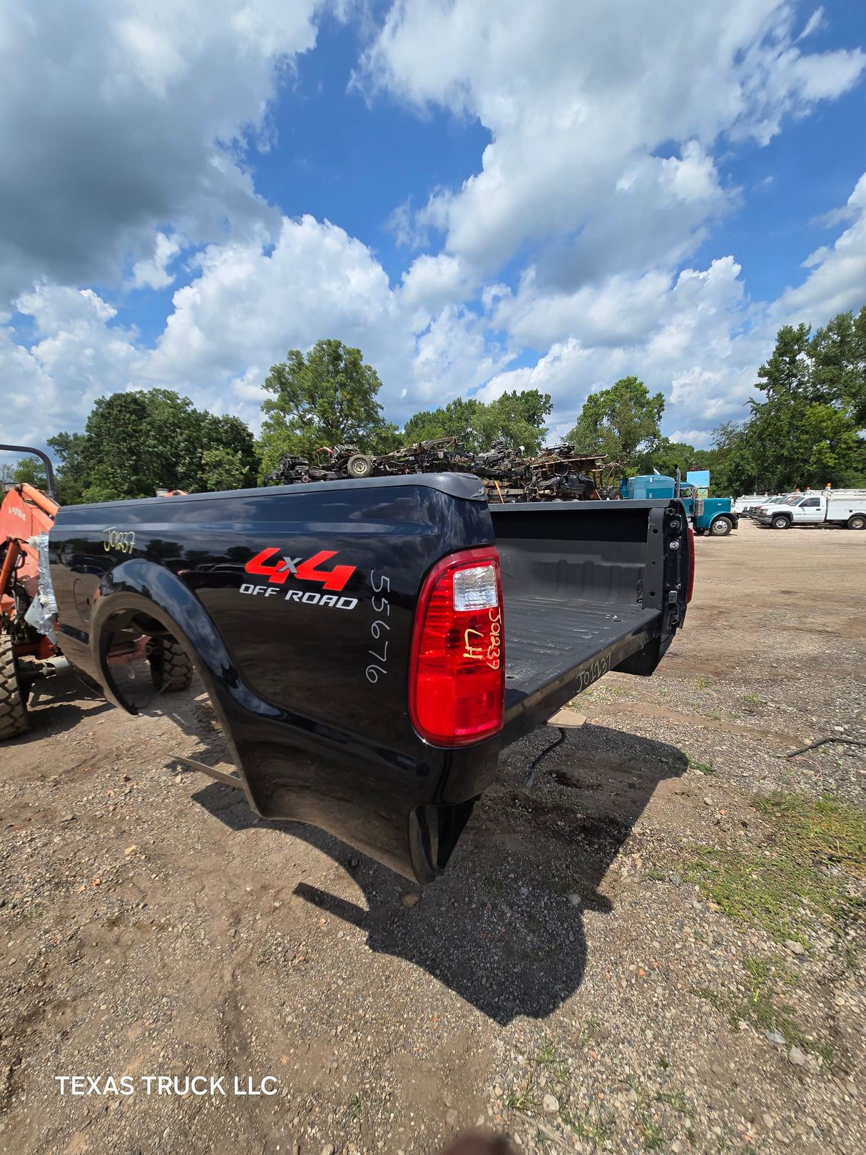 1999-2010 Ford Super Duty F250 F350 6' 9" Short Truck Bed - Black