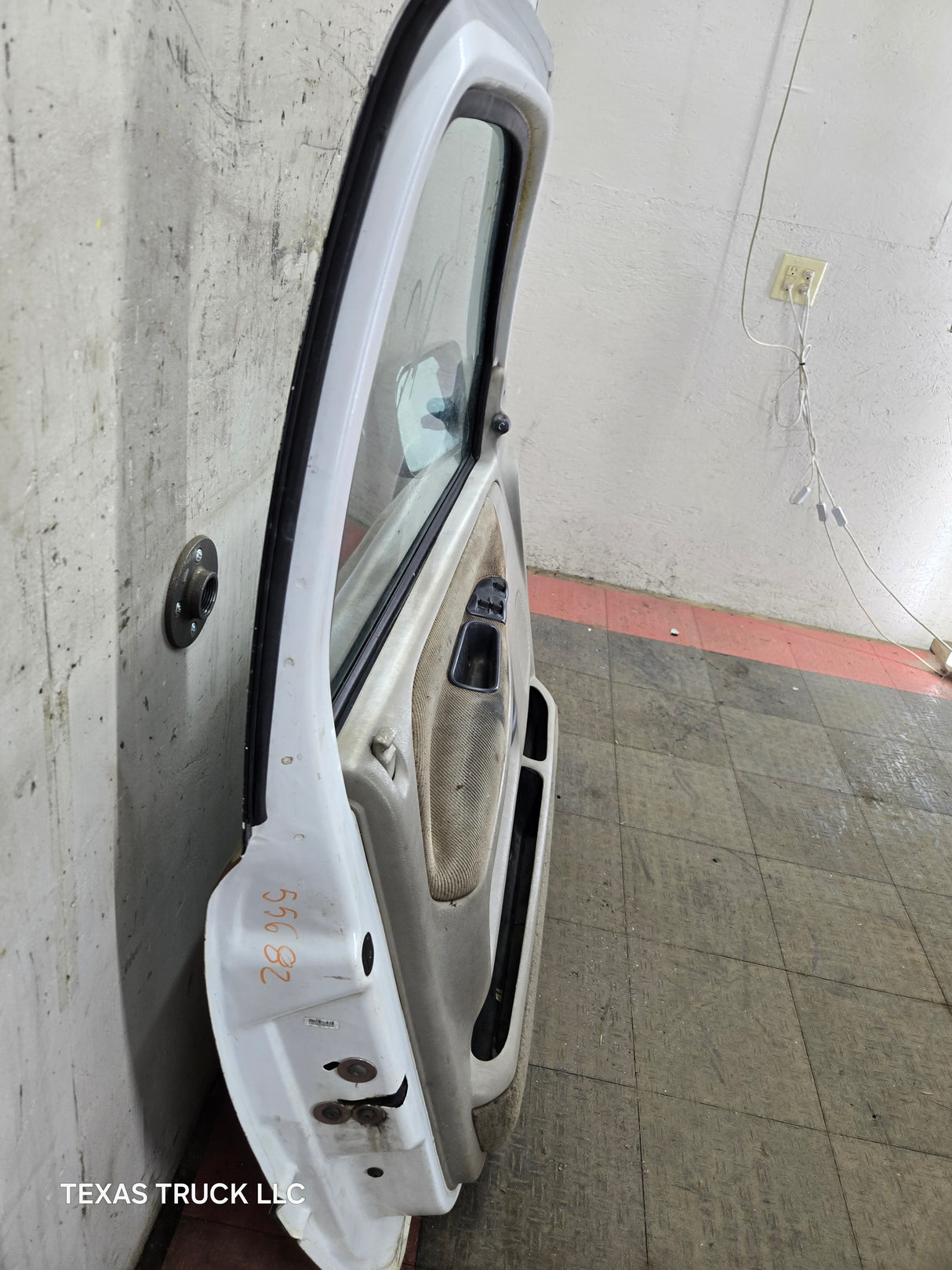1994-2002 Dodge Ram 2nd Gen LH Driver Side Front Extended Cab Door 1500 2500 3500 ROUND CORNER -