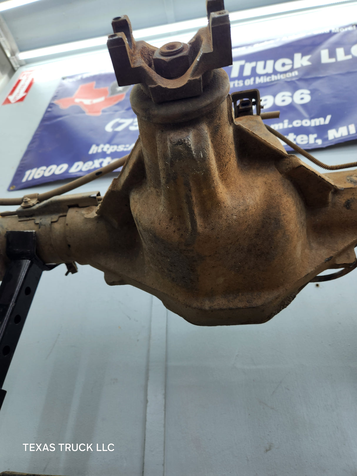 1994-1999 2nd Gen Dodge Ram 1500 3.55 Rear Axle 9.25 146k Miles