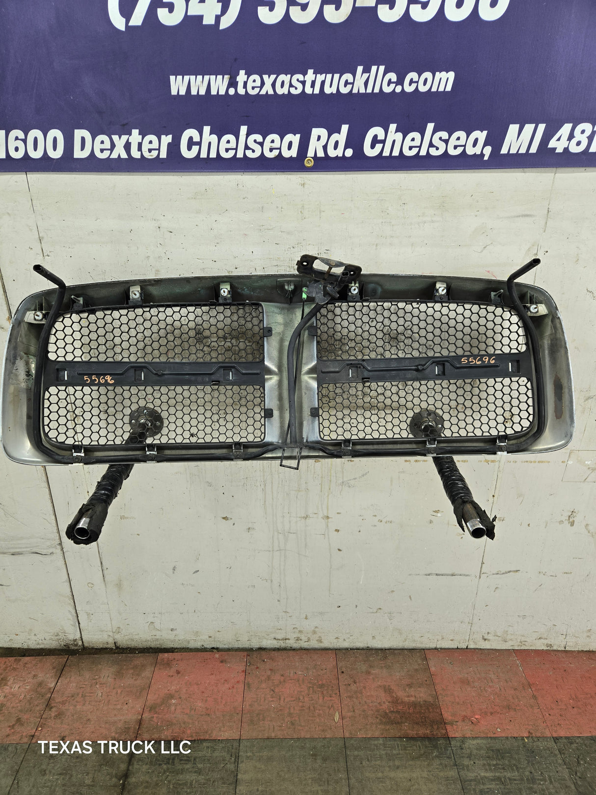 2002-2005 Dodge Ram 3rd Gen 1500 2500 3500 Chrome Grill