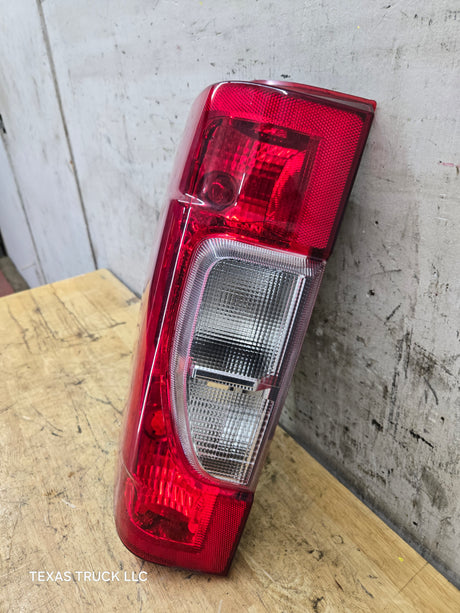 2020-2022 Ford Super Duty F250 F350 F450 F550 LH Driver Side Tail Light Halogen LC3B-13B505-AD