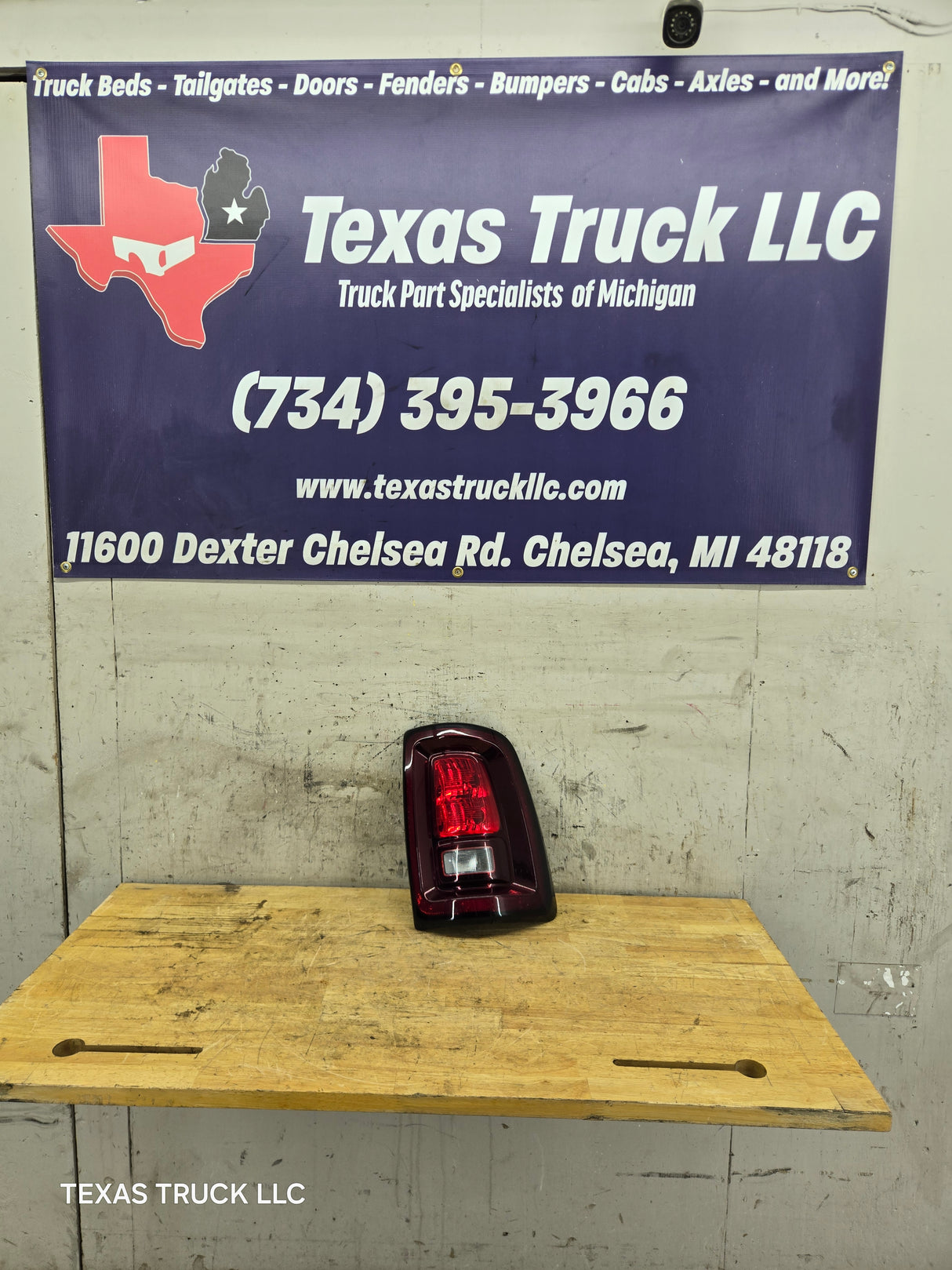 2019-2025 5th Gen Dodge Ram 2500 3500 RH Passenger Side Tail Light Halogen P68592554AA