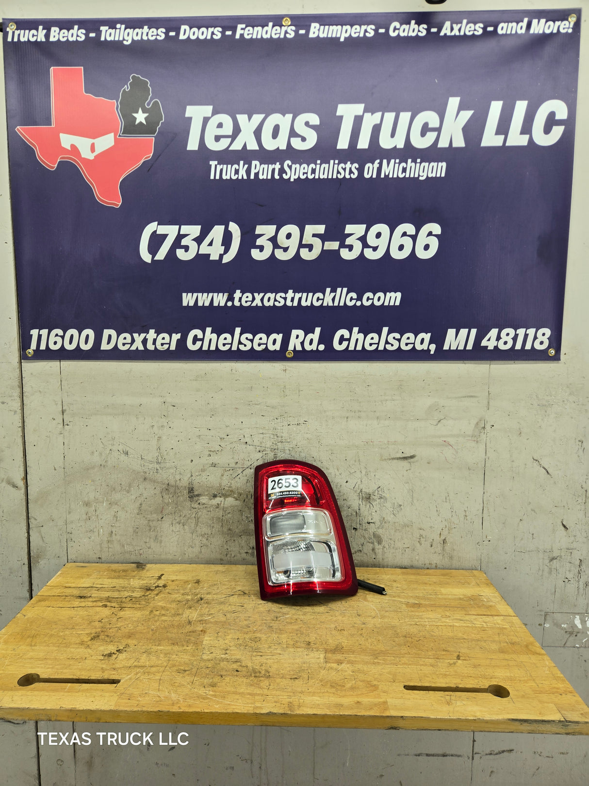 2019-2025 5th Gen Dodge Ram 2500 3500 RH Passenger Side Tail Light Halogen 68361714AF
