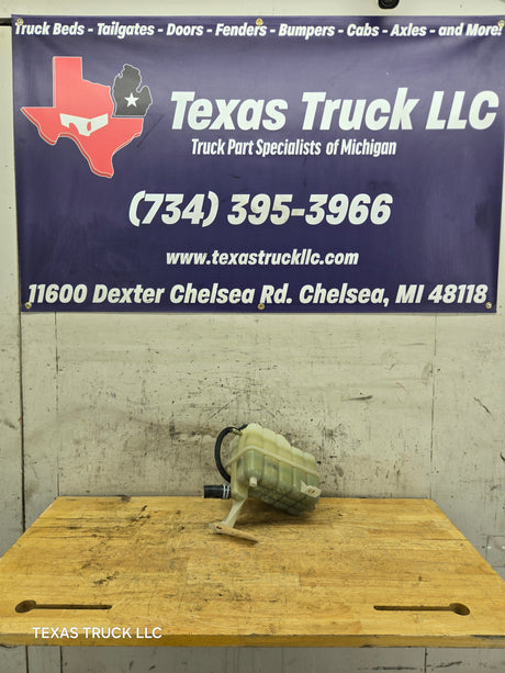 1999-2006 Chevrolet Silverado GMC Sierra 1500 Engine Coolant Overflow Reservoir Recovery Tank Degas Bottle 15808715