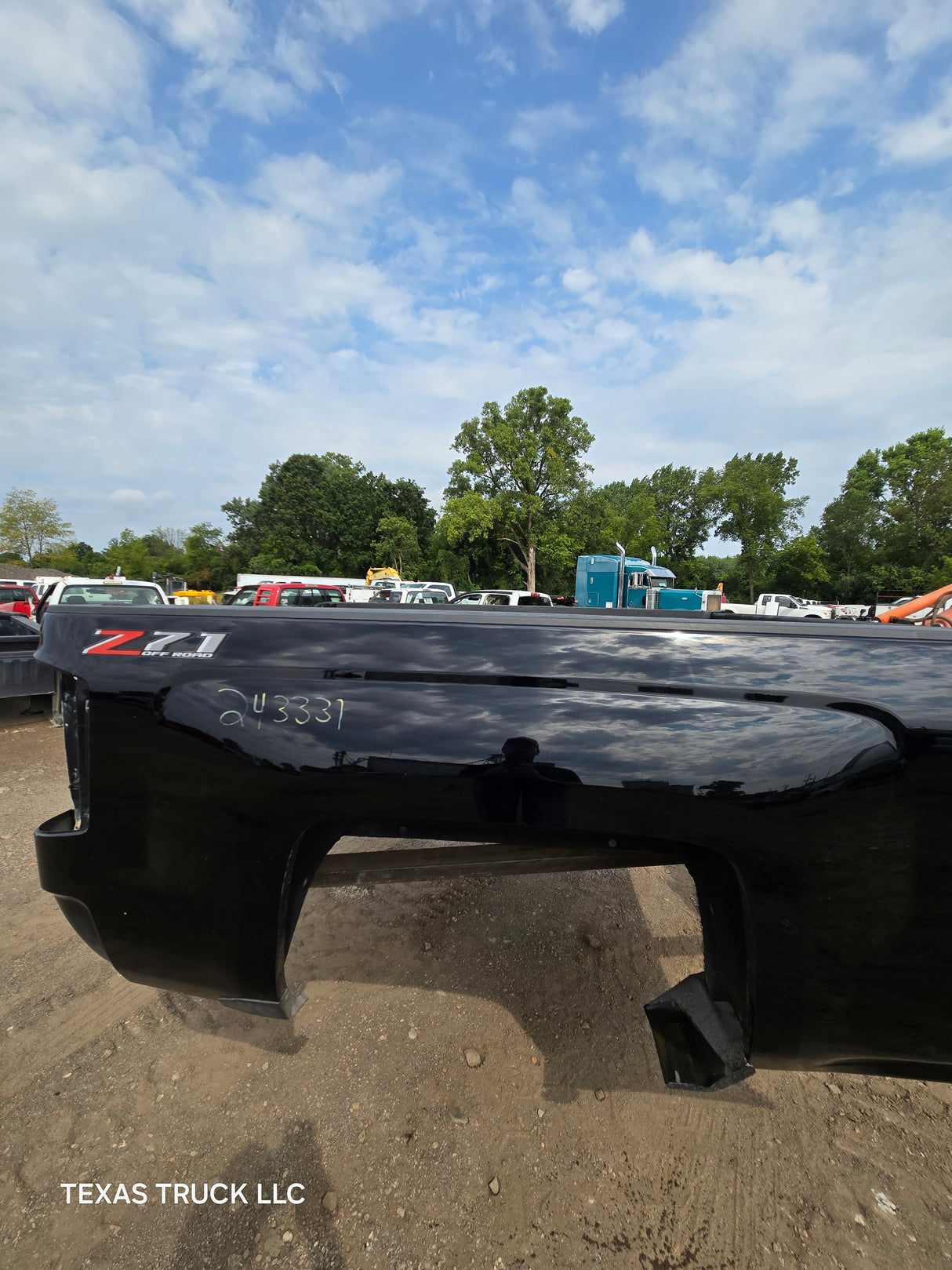 2014-2019 Chevrolet Silverado 1500 2500 3500 HD 6' 6" Short Bed - Black
