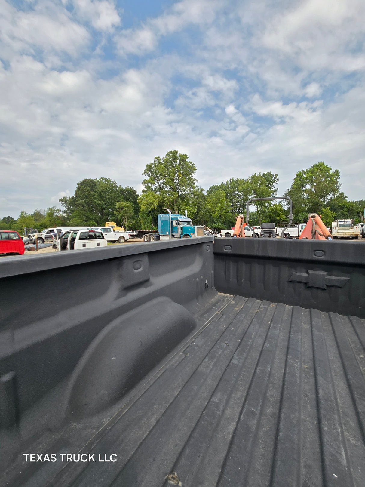 2014-2019 Chevrolet Silverado 1500 2500 3500 HD 6' 6" Short Bed - Black