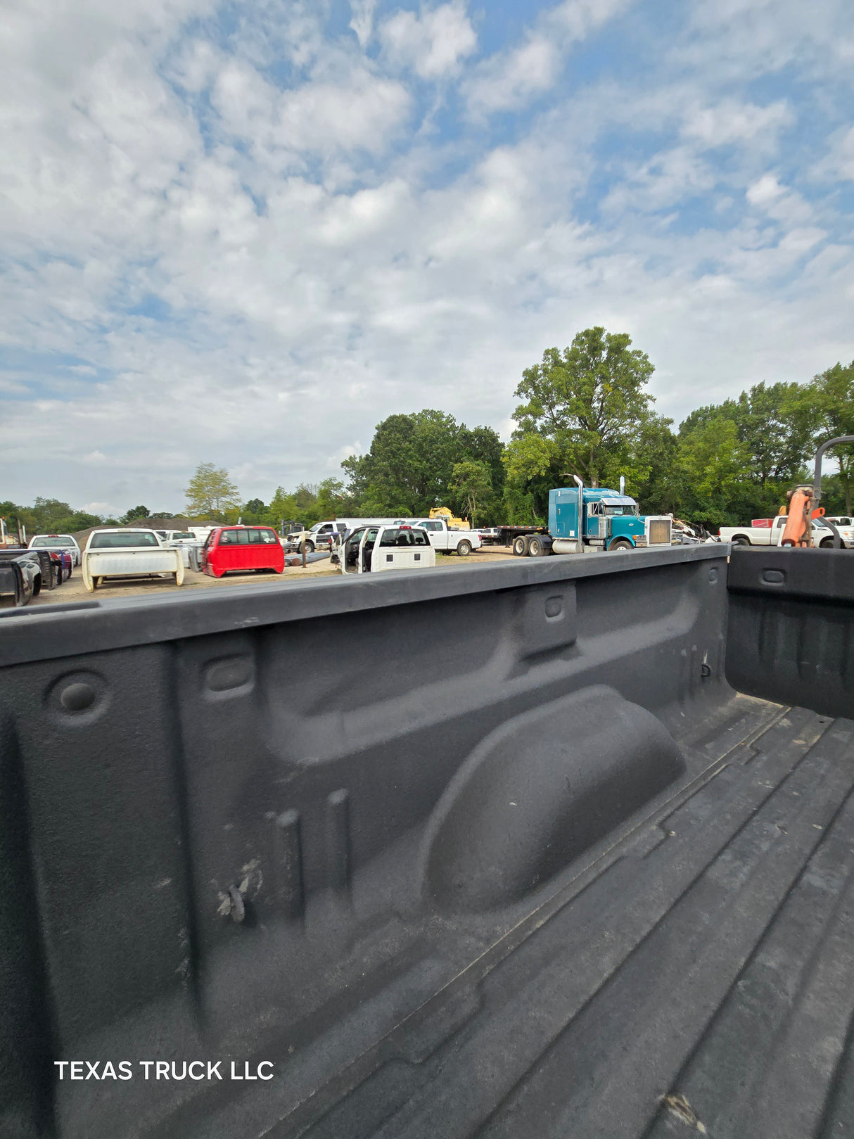 2014-2019 Chevrolet Silverado 1500 2500 3500 HD 6' 6" Short Bed - Black
