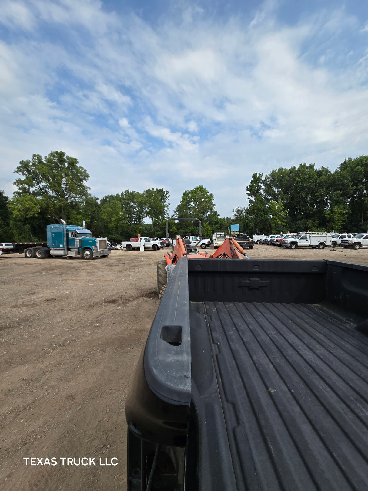 2014-2019 Chevrolet Silverado 1500 2500 3500 HD 6' 6" Short Bed - Black