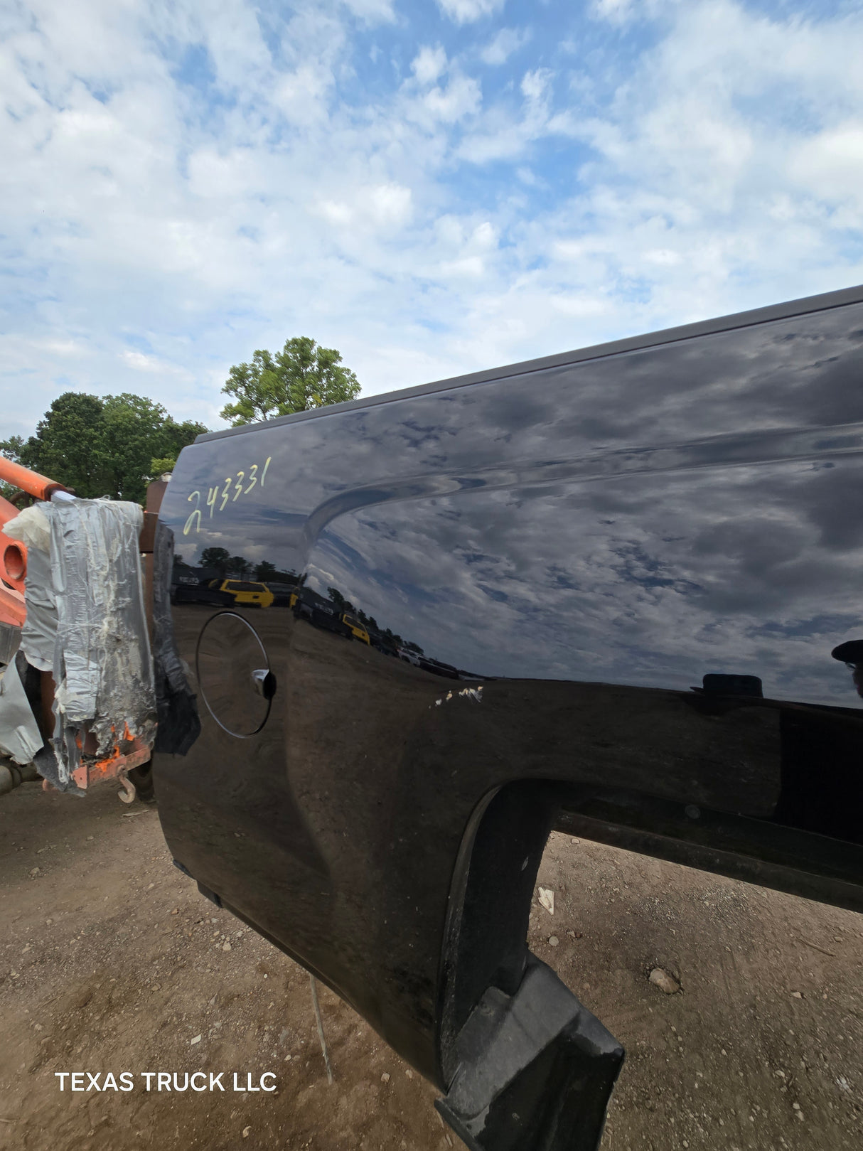 2014-2019 Chevrolet Silverado 1500 2500 3500 HD 6' 6" Short Bed - Black