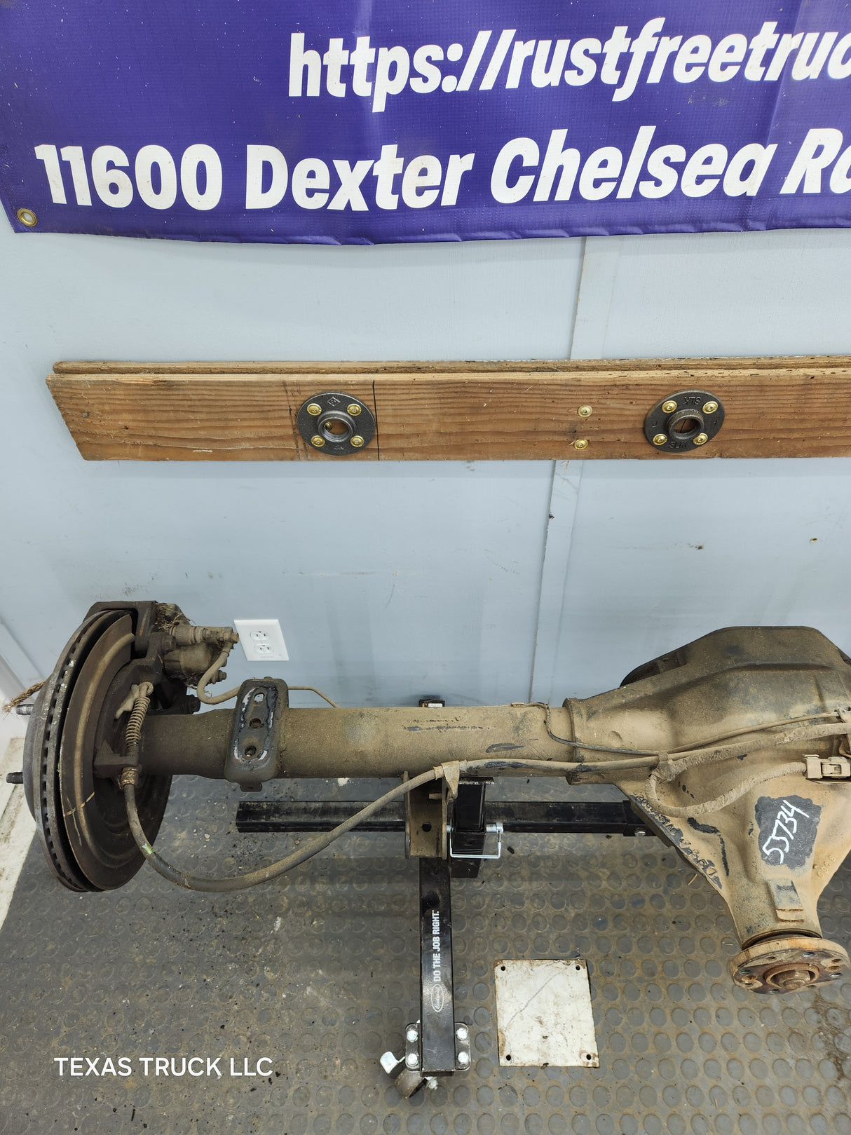2002-2005 Dodge Ram 1500 Rear Axle 3.55 Gear Ratio 9.25 3rd Gen