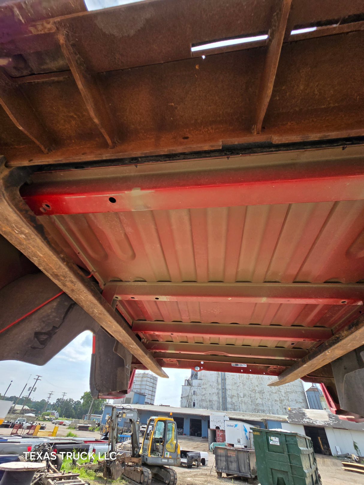 2009-2018 Dodge Ram 4th Gen 1500 2500 3500 6' 4" Short Truck Bed - Bright Red