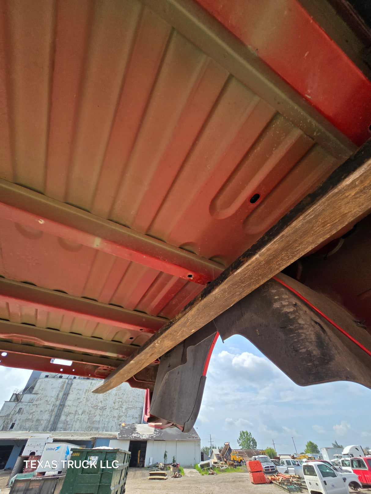 2009-2018 Dodge Ram 4th Gen 1500 2500 3500 6' 4" Short Truck Bed - Bright Red