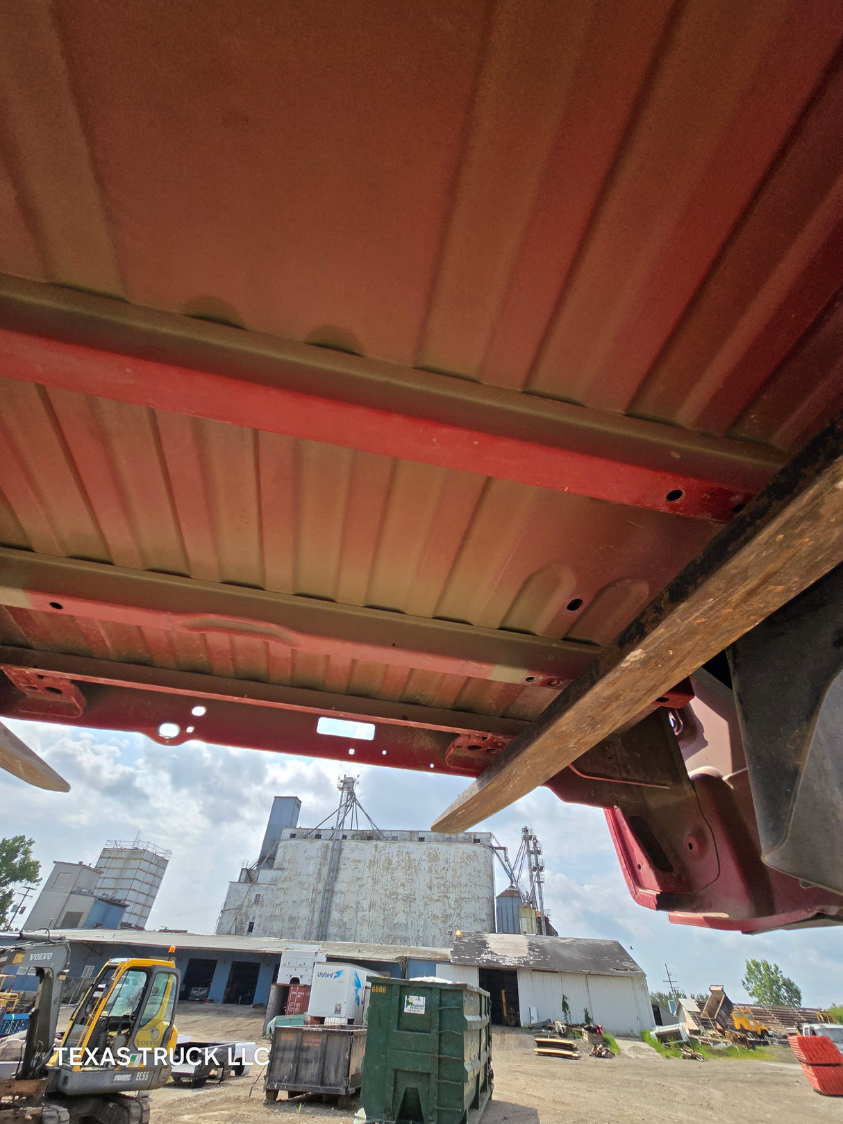 2009-2018 Dodge Ram 4th Gen 1500 2500 3500 6' 4" Short Truck Bed - Bright Red