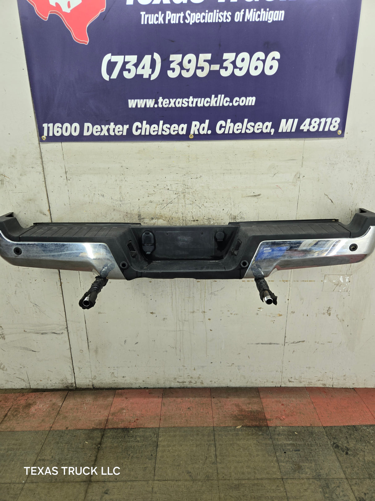 2017-2022 Ford Super Duty Rear Bumper F250 F350 F450 F550 Chrome W/parking aid - Chrome
