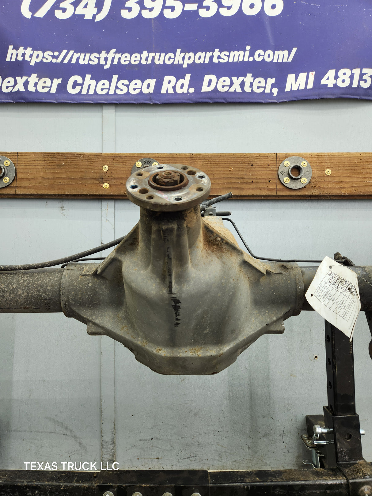 2002-2005 Dodge Ram 1500 Rear Axle 3.92 Gear Ratio 9.25 3rd Gen