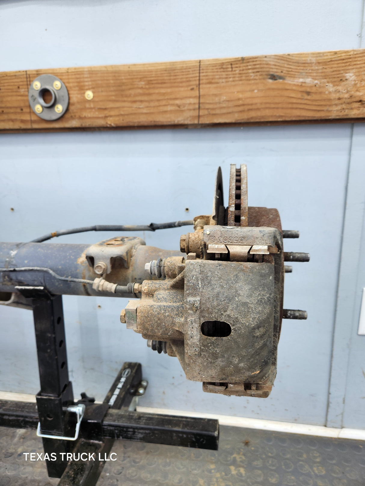 2002-2005 Dodge Ram 1500 Rear Axle 3.92 Gear Ratio 9.25 3rd Gen