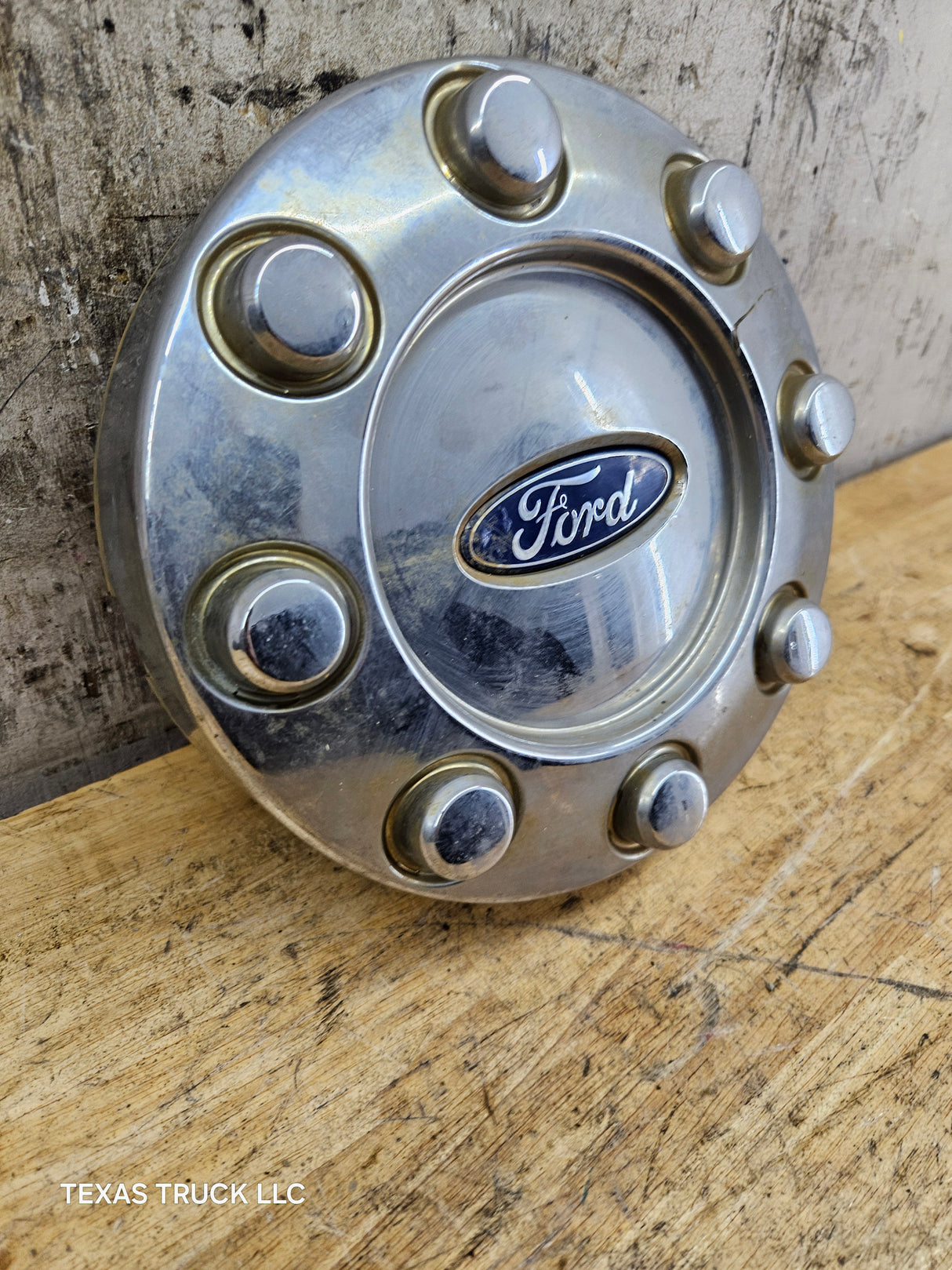 2008-2016 Ford Super Duty F250 F350 Hub Cap Center Cap SINGLE REAR WHEEL 8 LUG