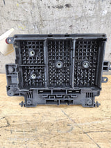 2003-2006 Chevrolet Silverado / GMC Sierra 1500 Engine Bay Fuse Box