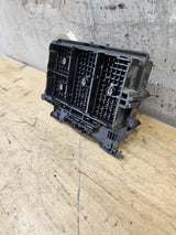 2003-2006 Chevrolet Silverado / GMC Sierra 1500 Engine Bay Fuse Box