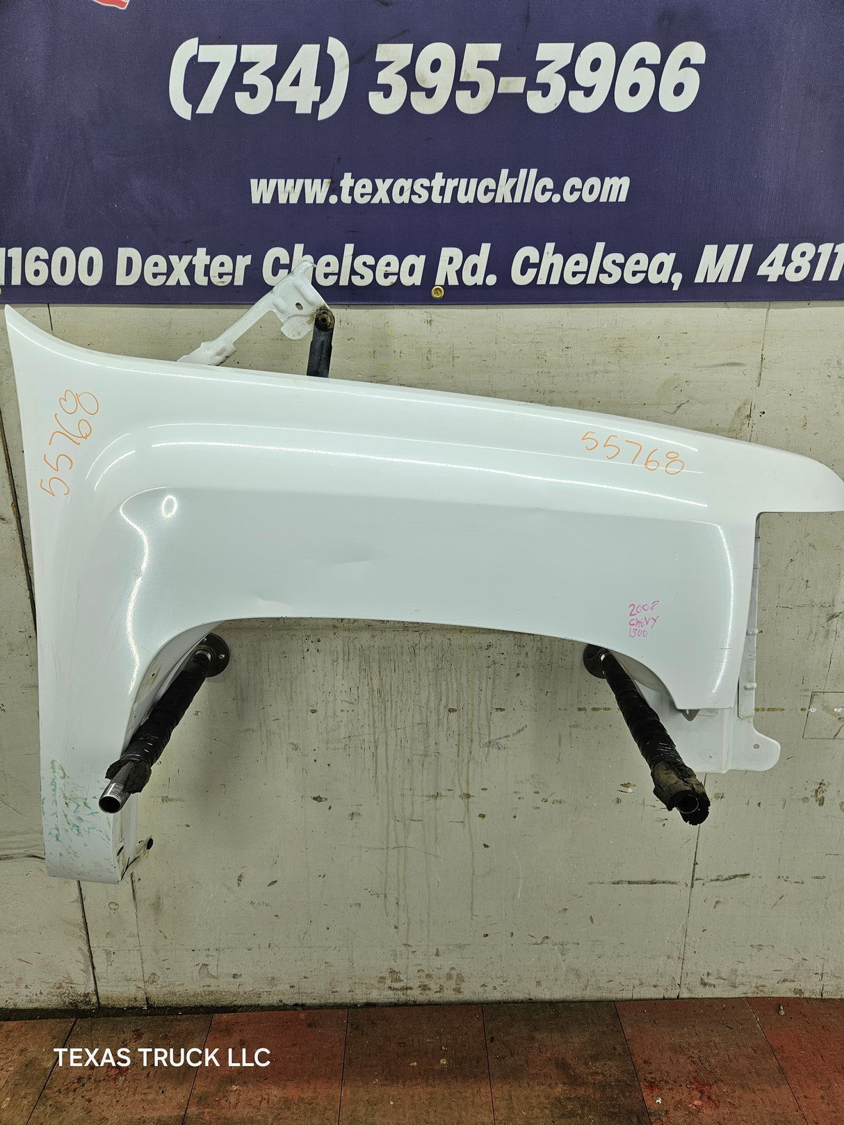 2007-2013 Chevrolet Silverado Passenger Side Front RH Fender 1500 2500 3500 HD - White