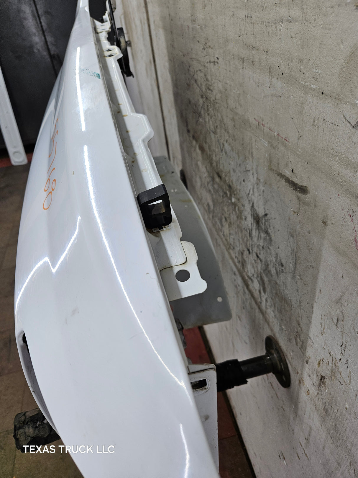 2007-2013 Chevrolet Silverado Passenger Side Front RH Fender 1500 2500 3500 HD - White