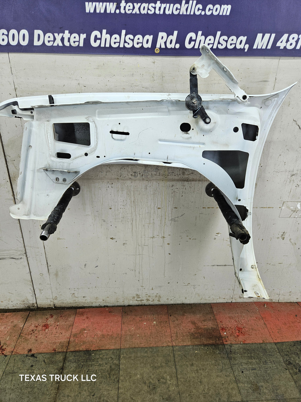 2007-2013 Chevrolet Silverado Passenger Side Front RH Fender 1500 2500 3500 HD - White