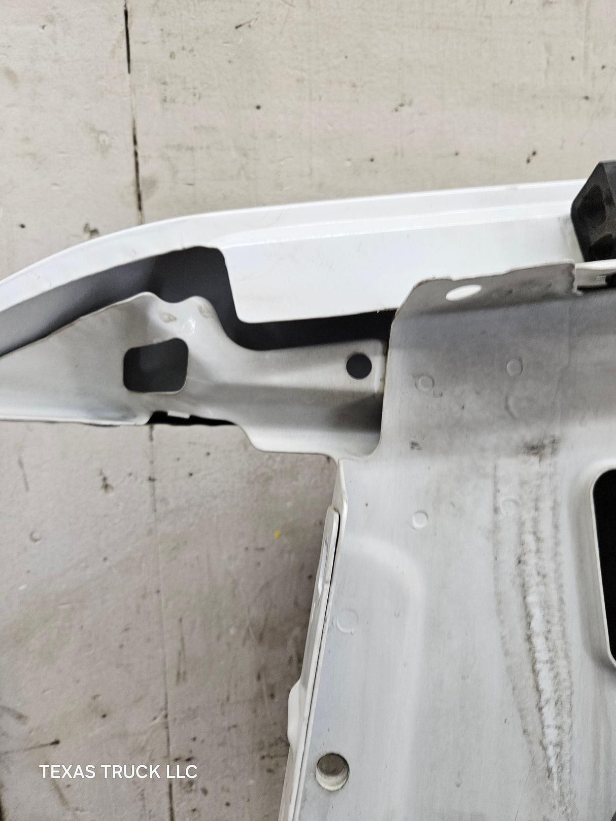 2007-2013 Chevrolet Silverado Passenger Side Front RH Fender 1500 2500 3500 HD - White