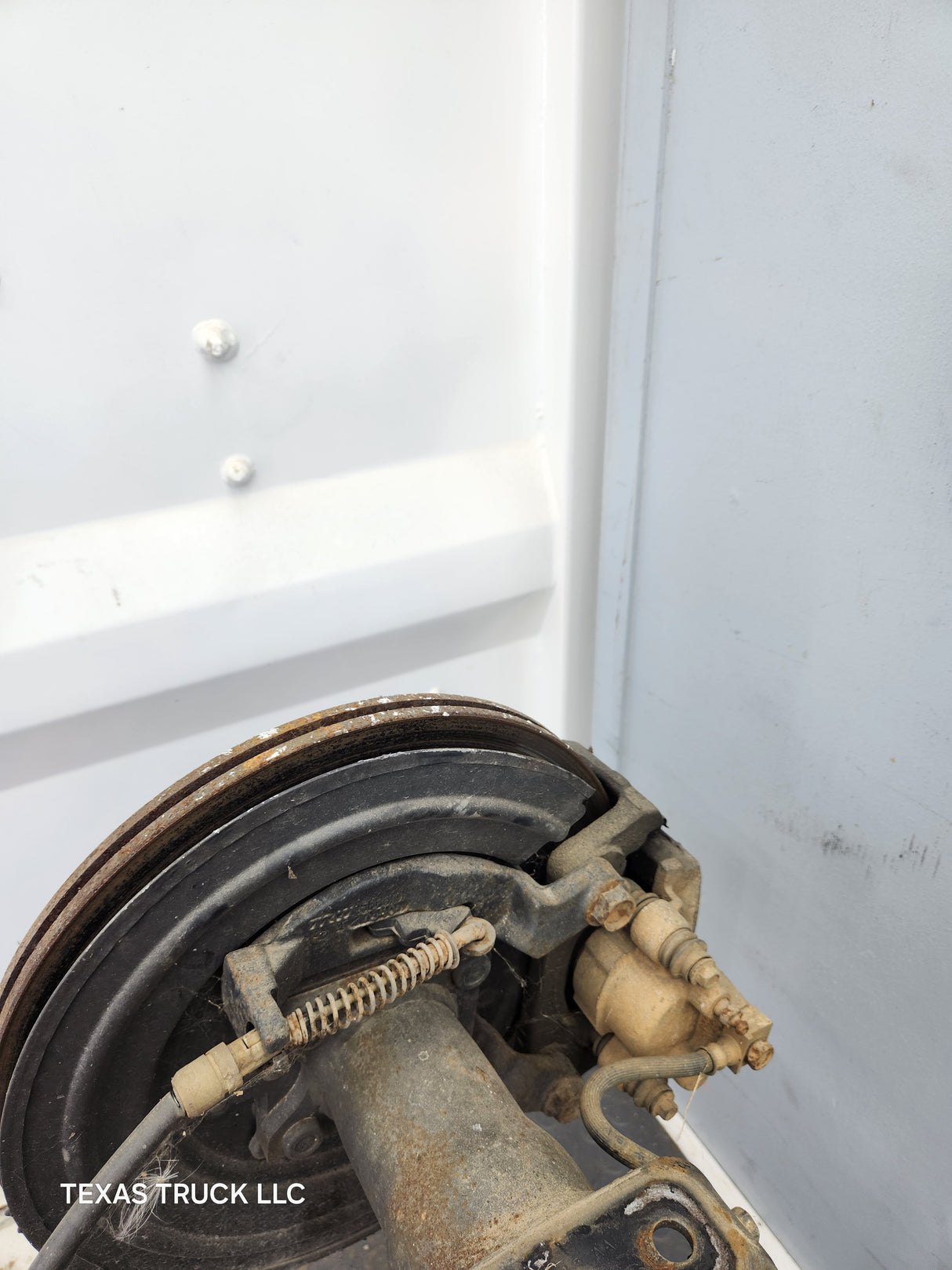 2006-2008 Dodge Ram 1500 Rear Axle 3.92 Gear Ratio 3rd Gen
